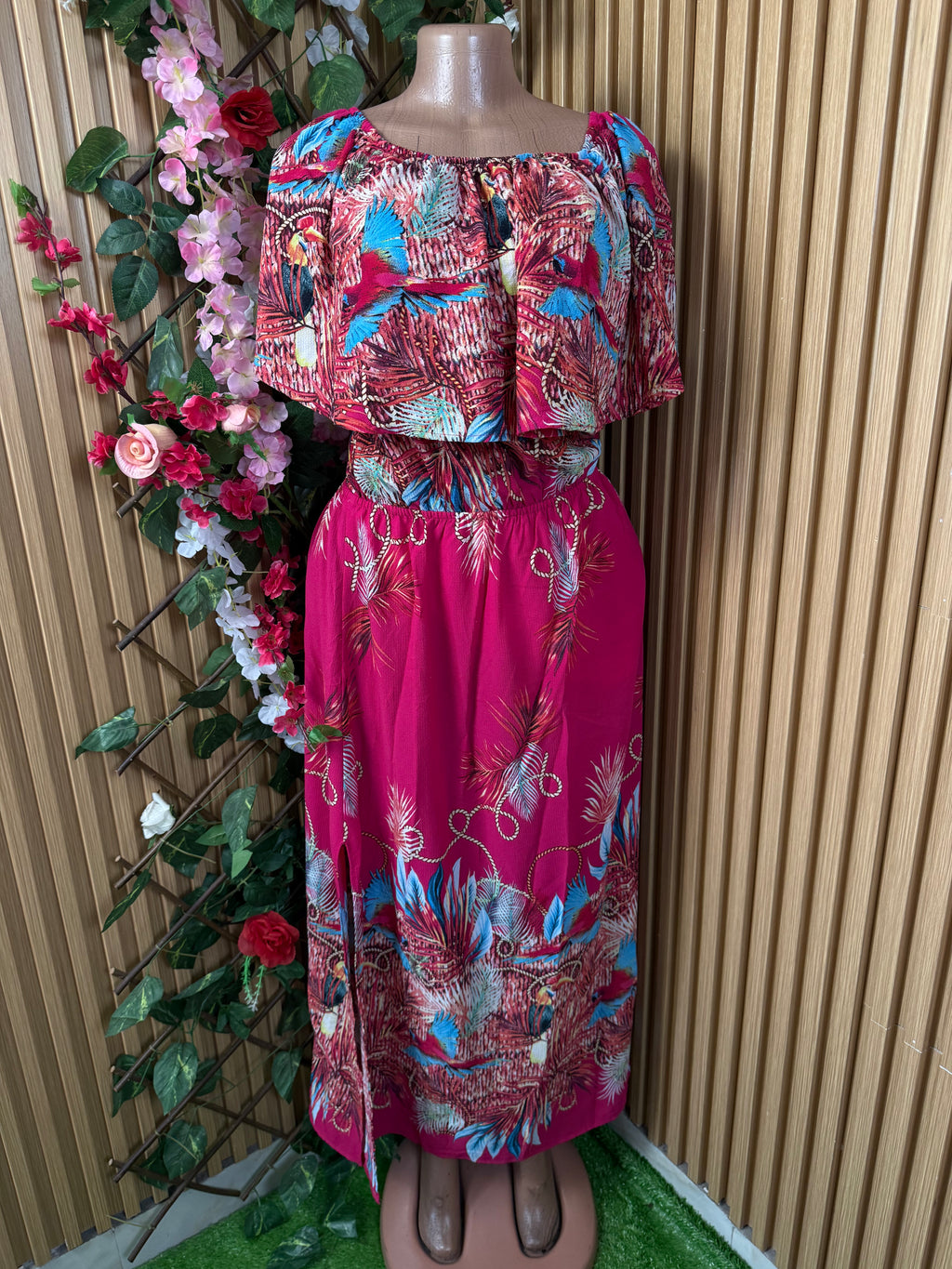 Robe évasée sans manches décollectée - Perluna Store