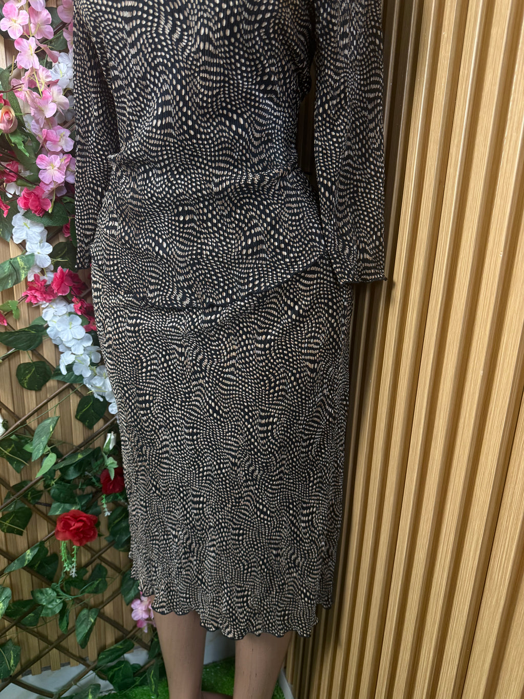 Robe moulante longue manches longues décolletée - Perluna Store