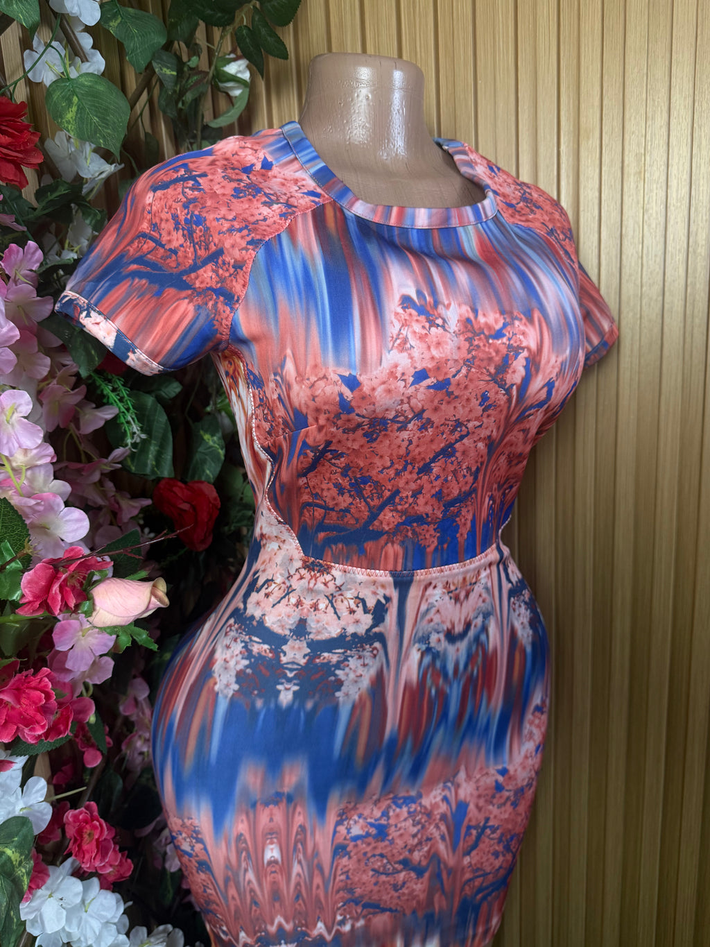 Robe moulante slim manches courtes imprimée fleurie - Perluna Store
