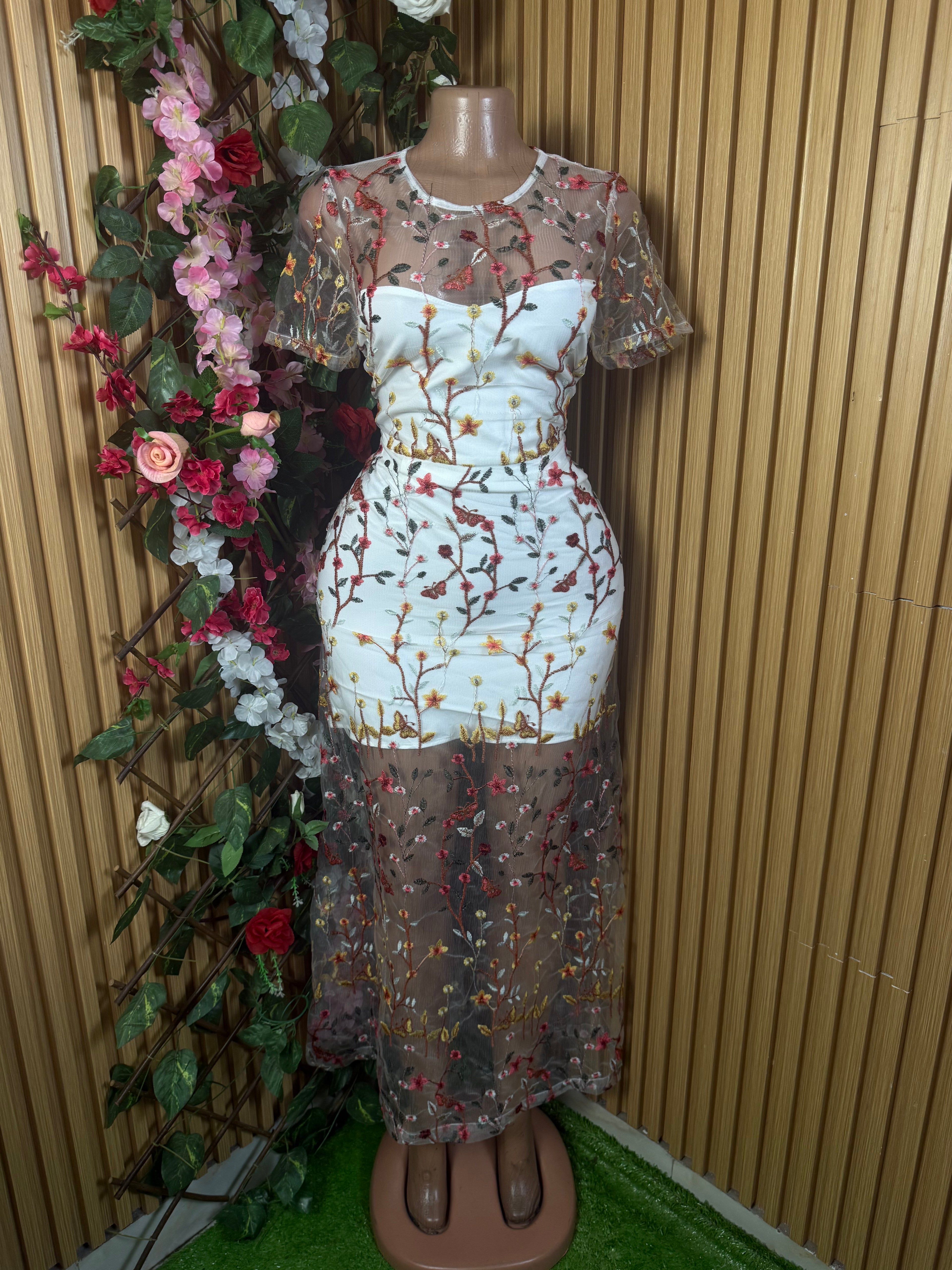 Robe droite manches courtes transparente décolletée - Perluna Store