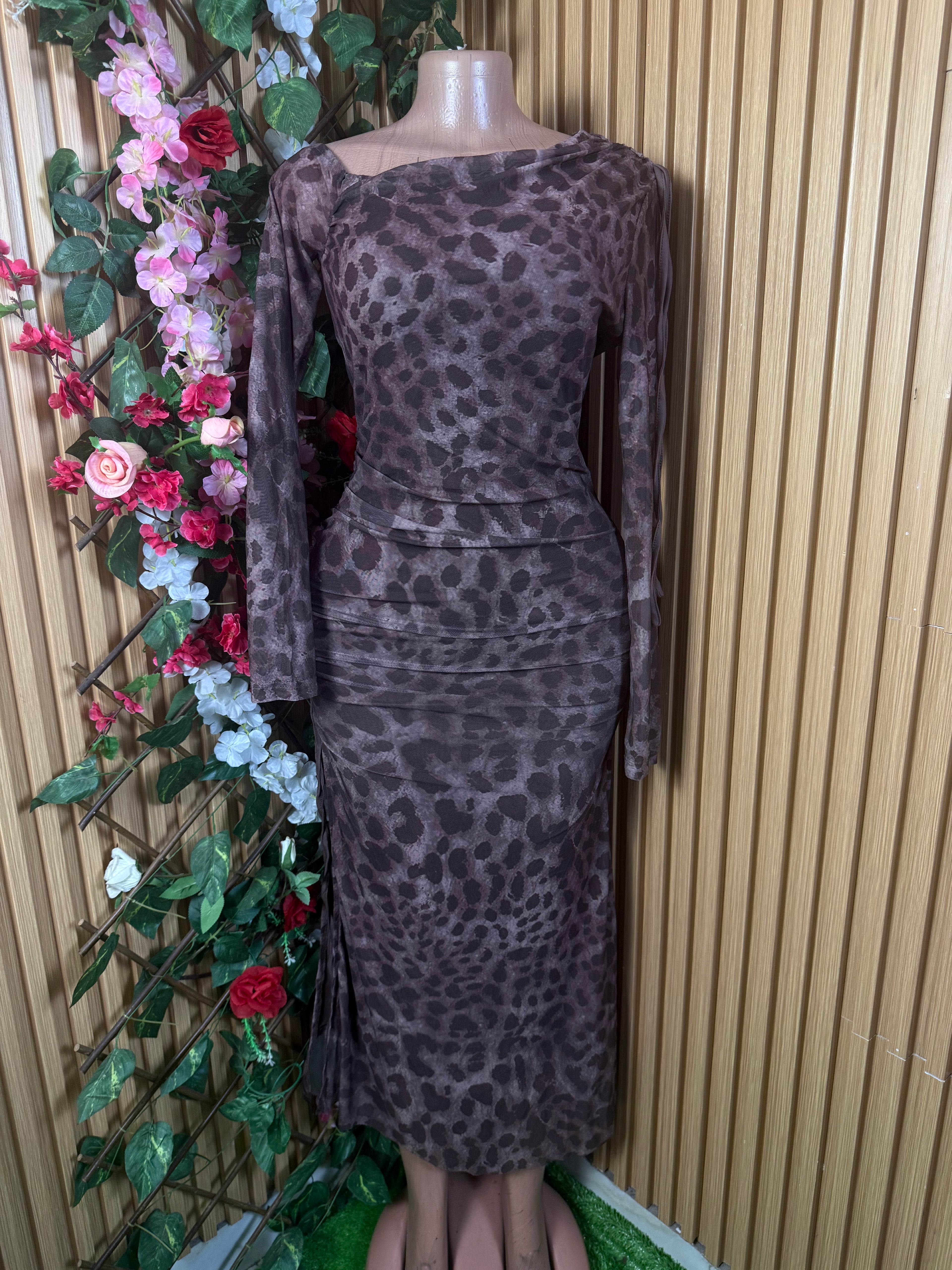 Robe moulante manches longue décolletée - Perluna Store