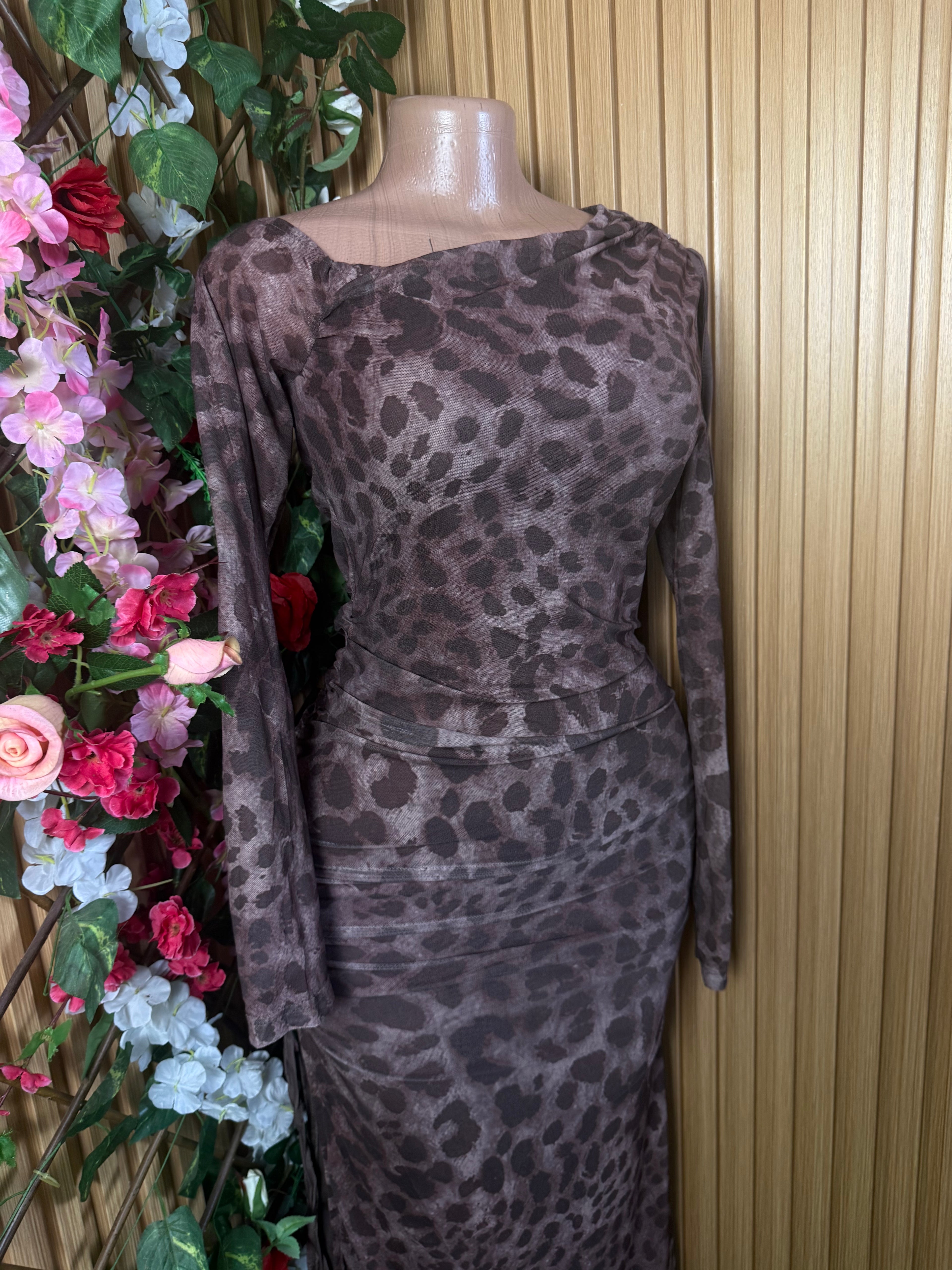Robe moulante manches longue décolletée - Perluna Store