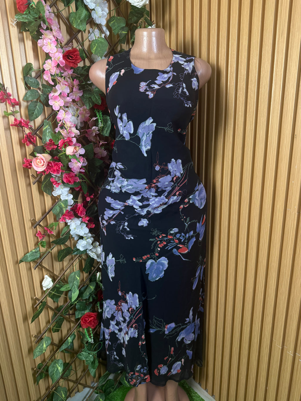 Robe moulante longue sans manches décolletée - Perluna Store