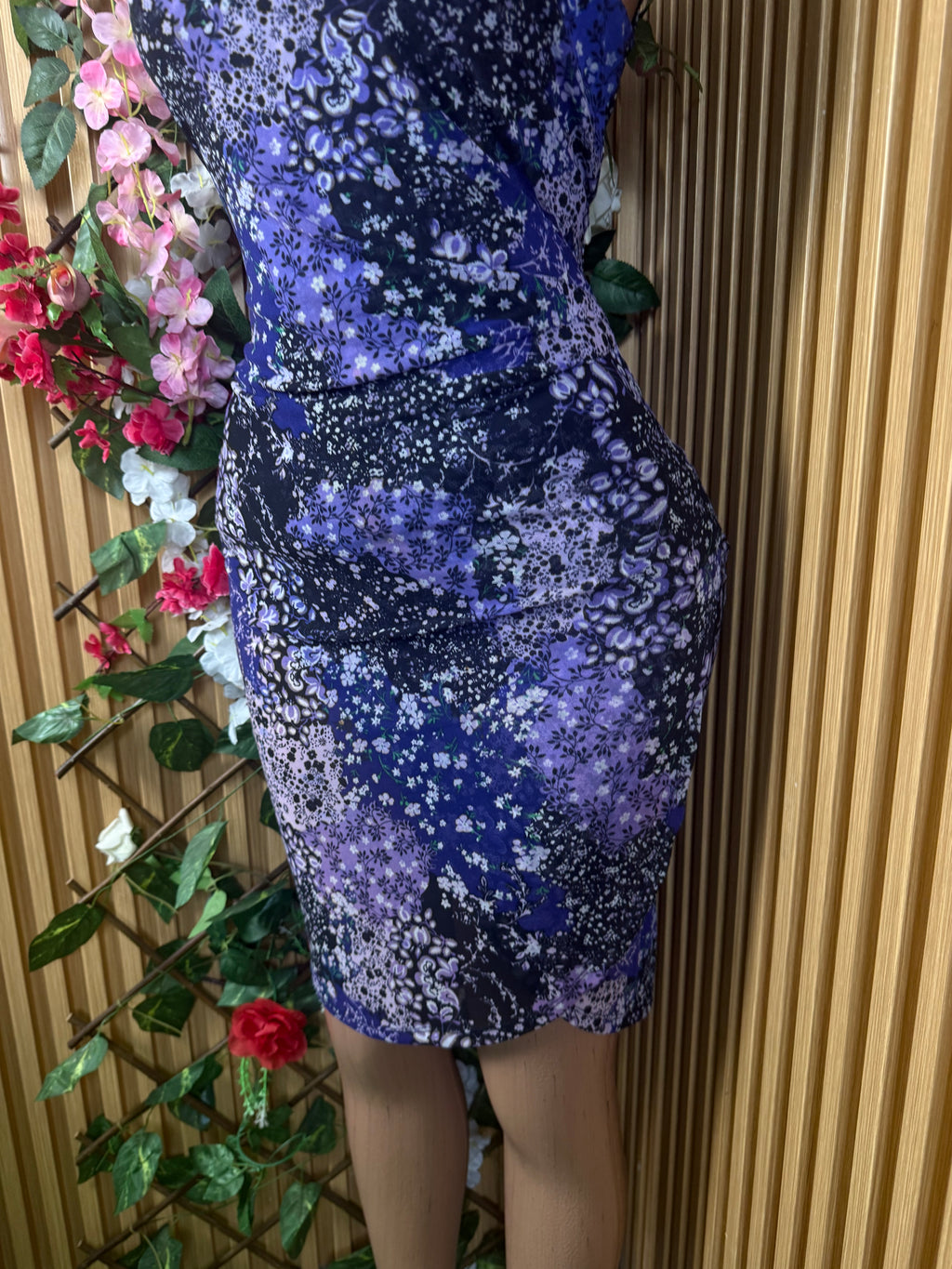 Robe moulante sans manches drapée - Perluna Store