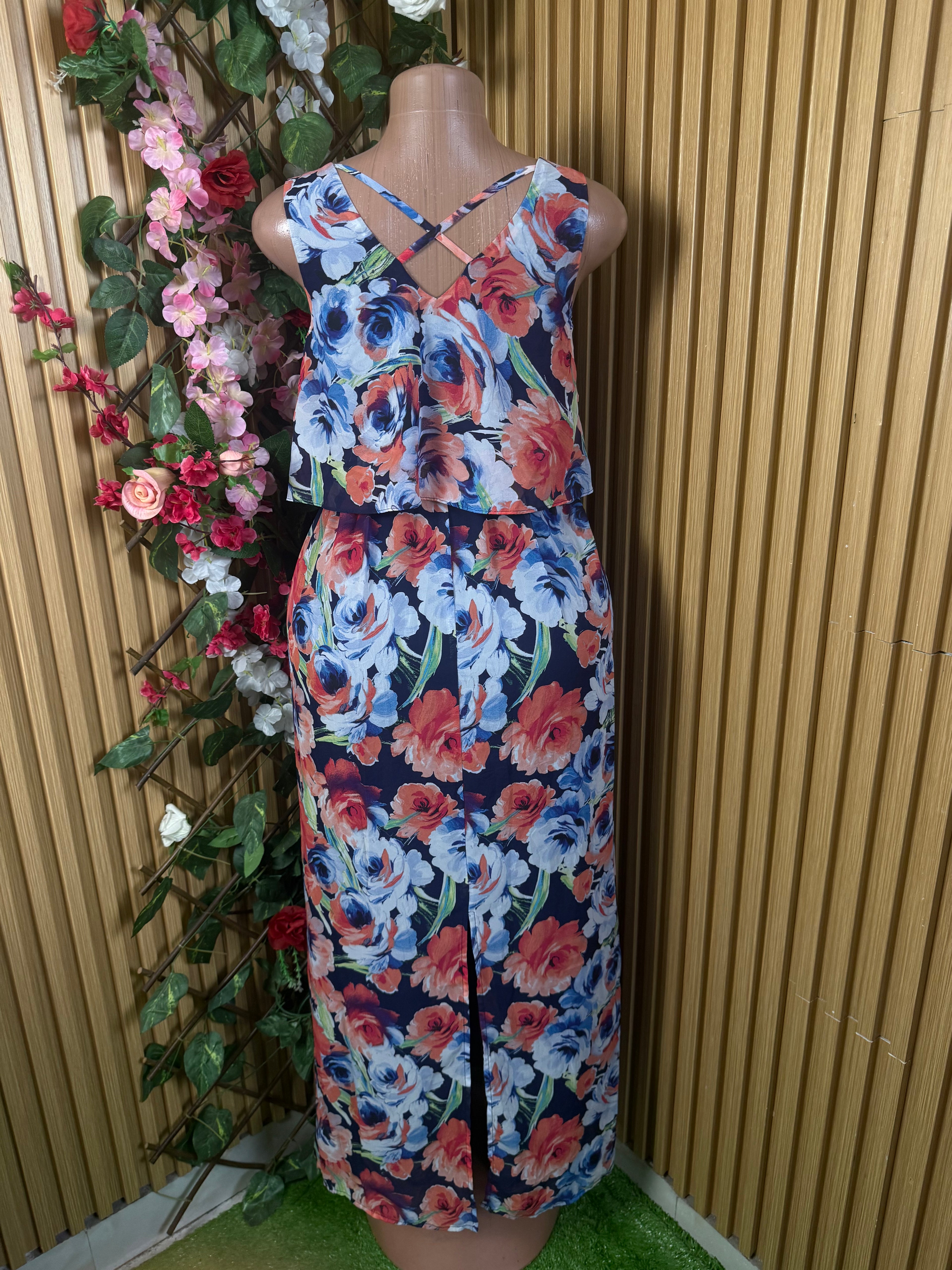 Robe évasée à fines bretelles imprimée fleurie décolletéé - Perluna Store