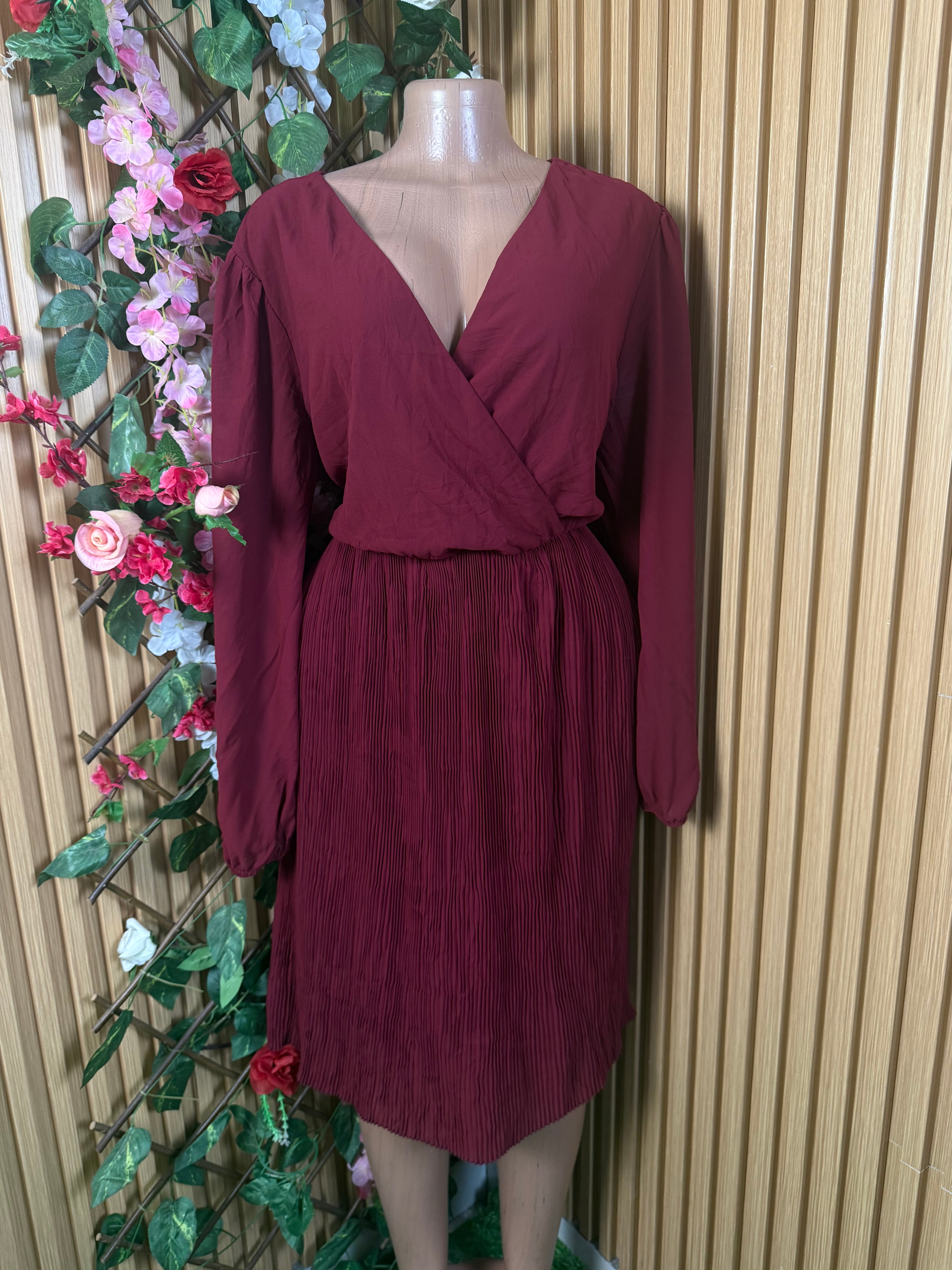 Robe évasée manches longues décolletéé - Perluna Store