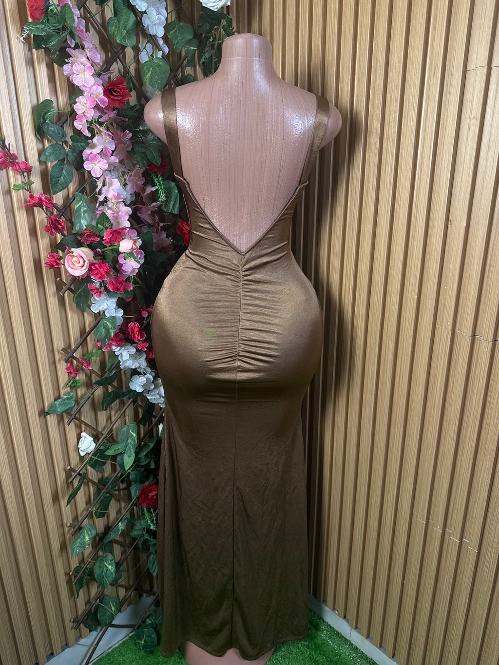 Robe moulante longue fines bretelles avec fente - Perluna Store