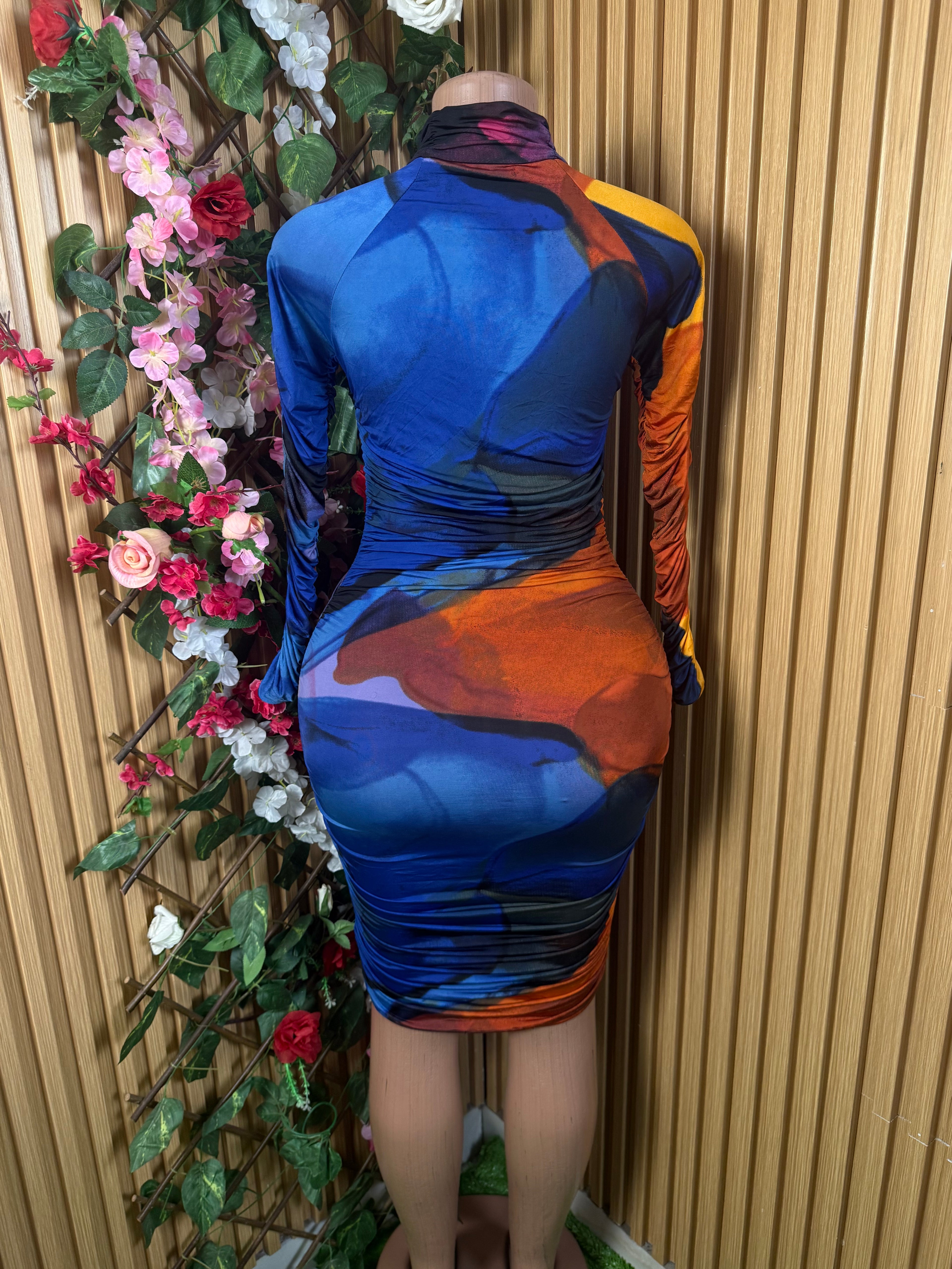 Robe moulante manches longues drapée - Perluna Store