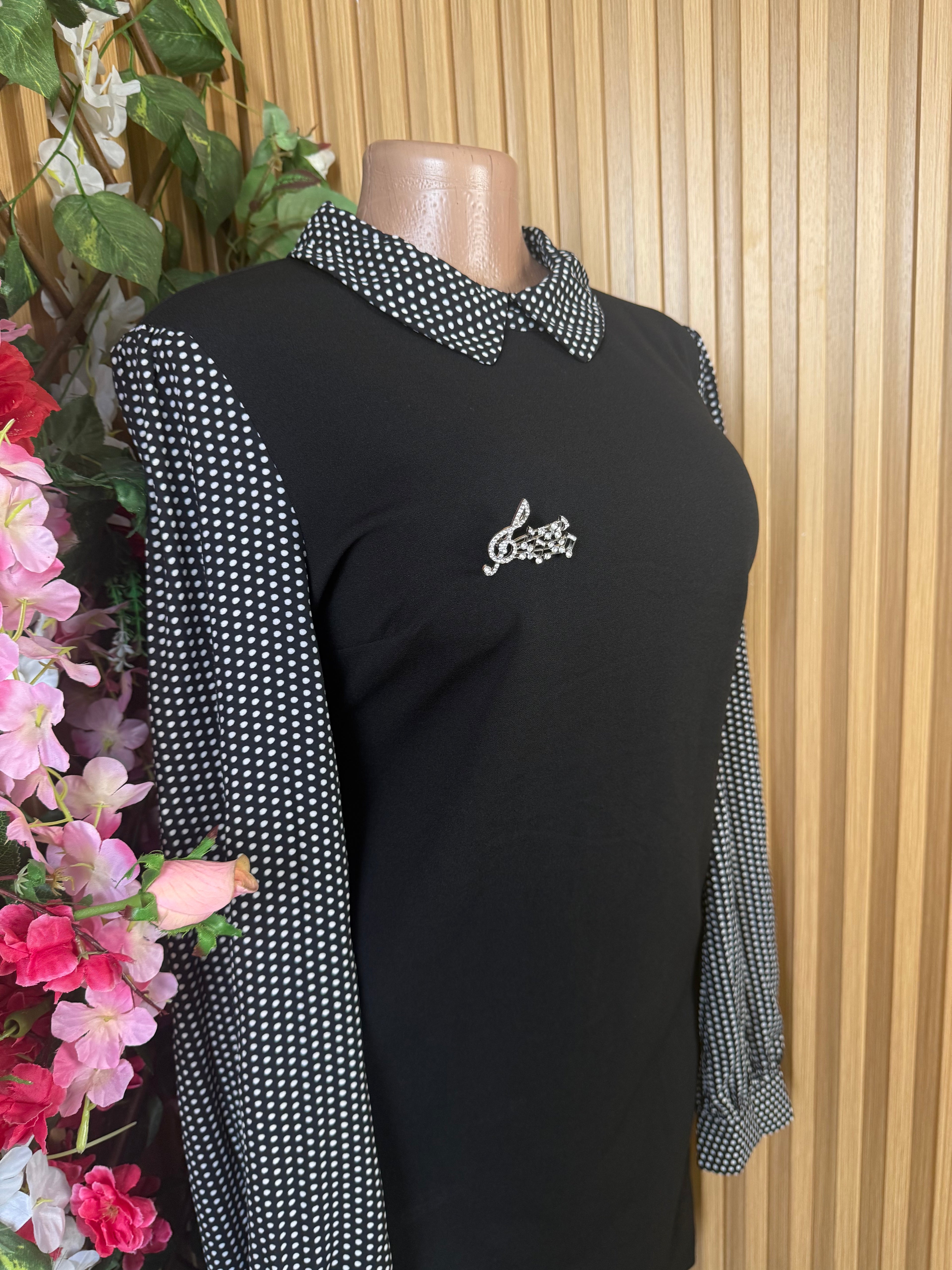 Robe moulante sans manches décolletée - Perluna Store