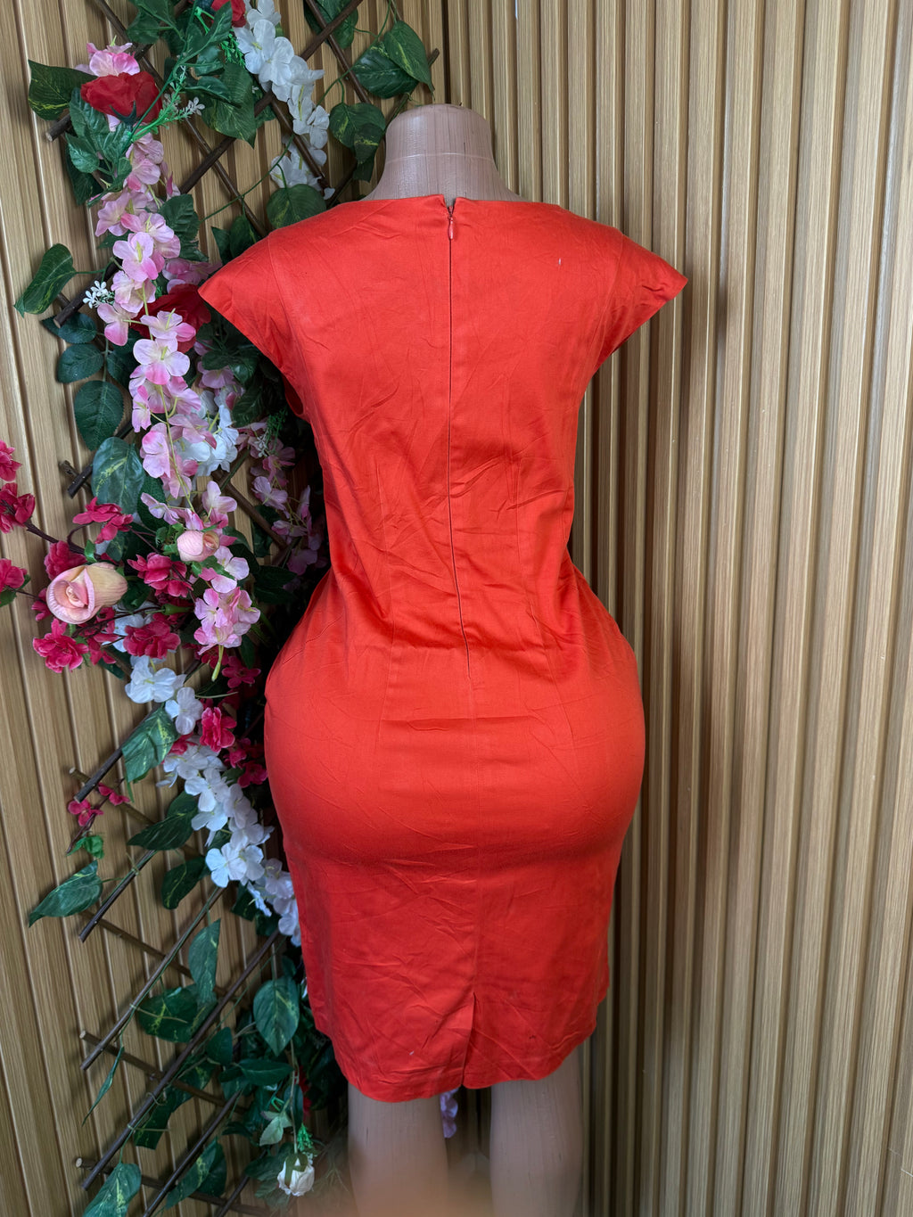 Robe moulante sans manches - Perluna Store