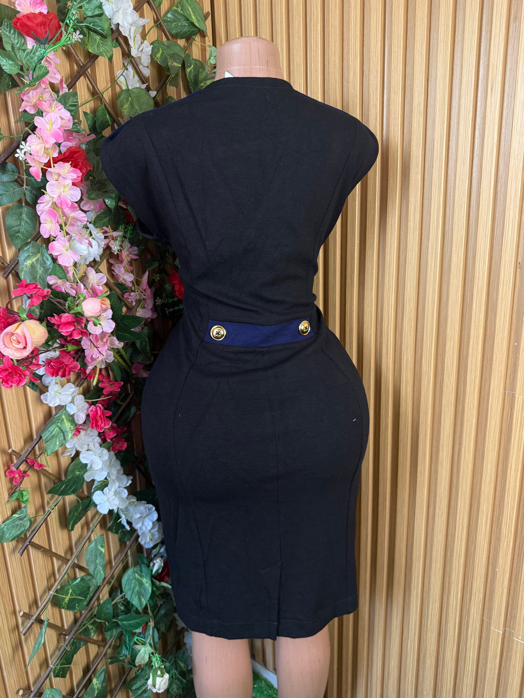Robe droite élegante sans manches col V - Perluna Store