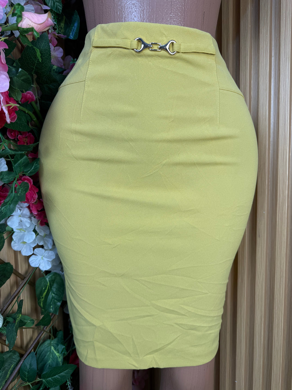 Jupe  moulante courte couleur jaune - Perluna Store