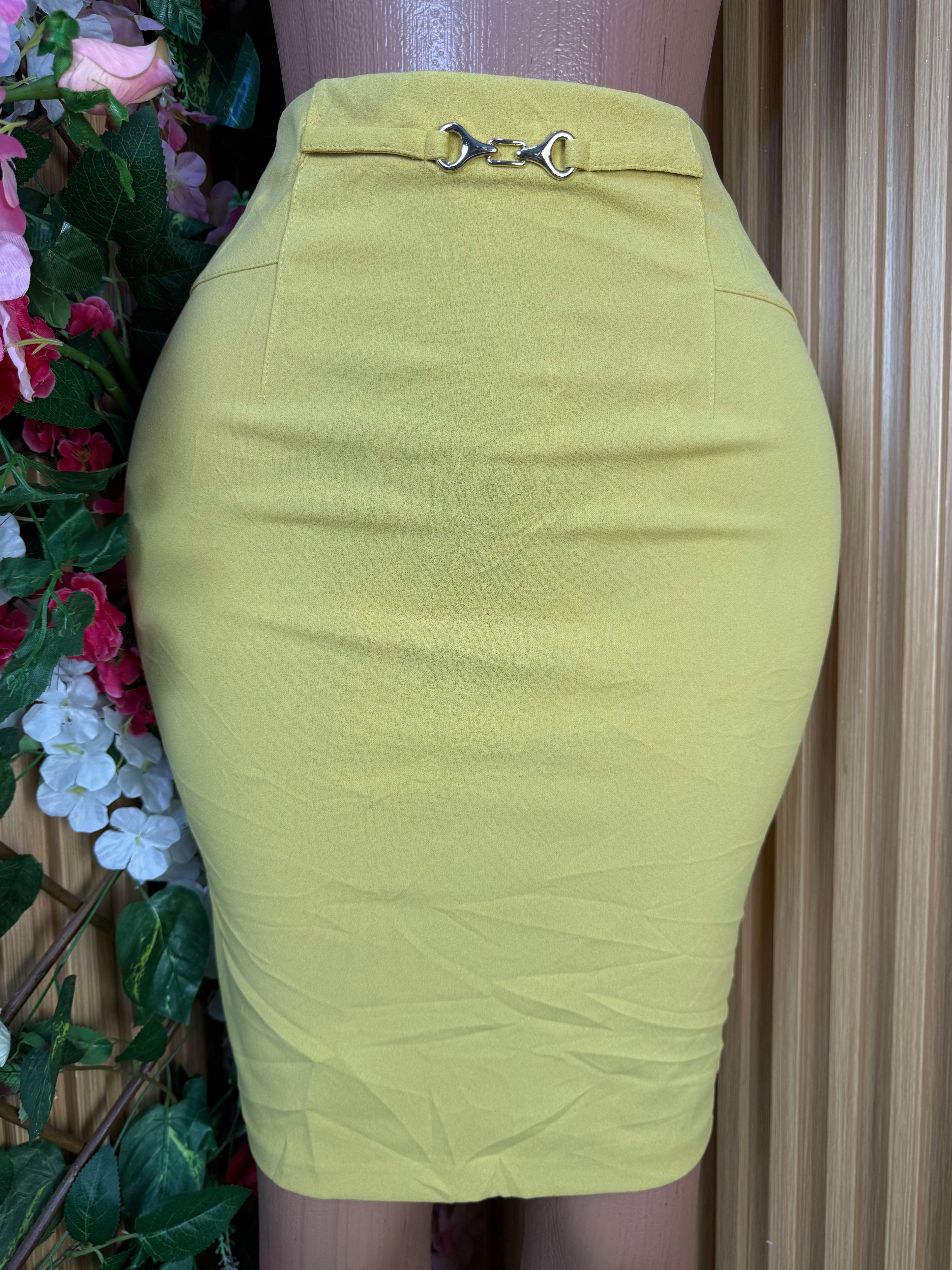 Jupe  moulante courte couleur jaune - Perluna Store