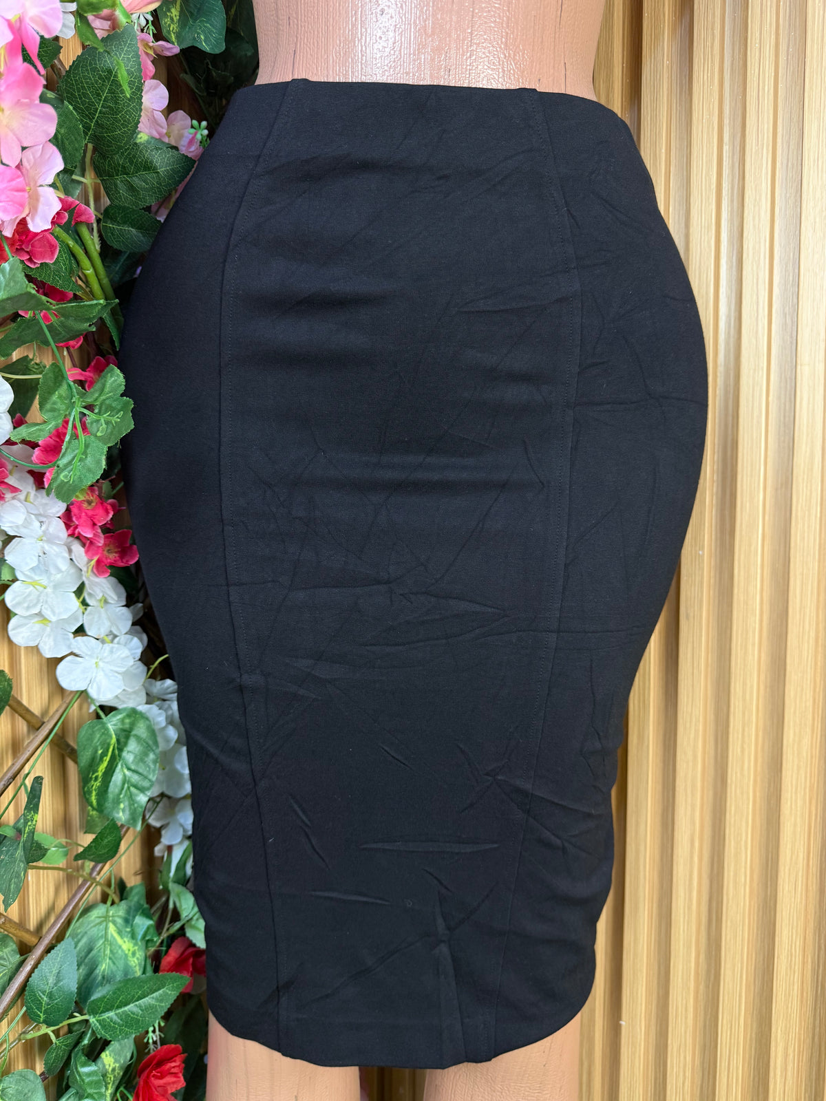 Jupe plissée moulante noir avec ligne - Perluna Store