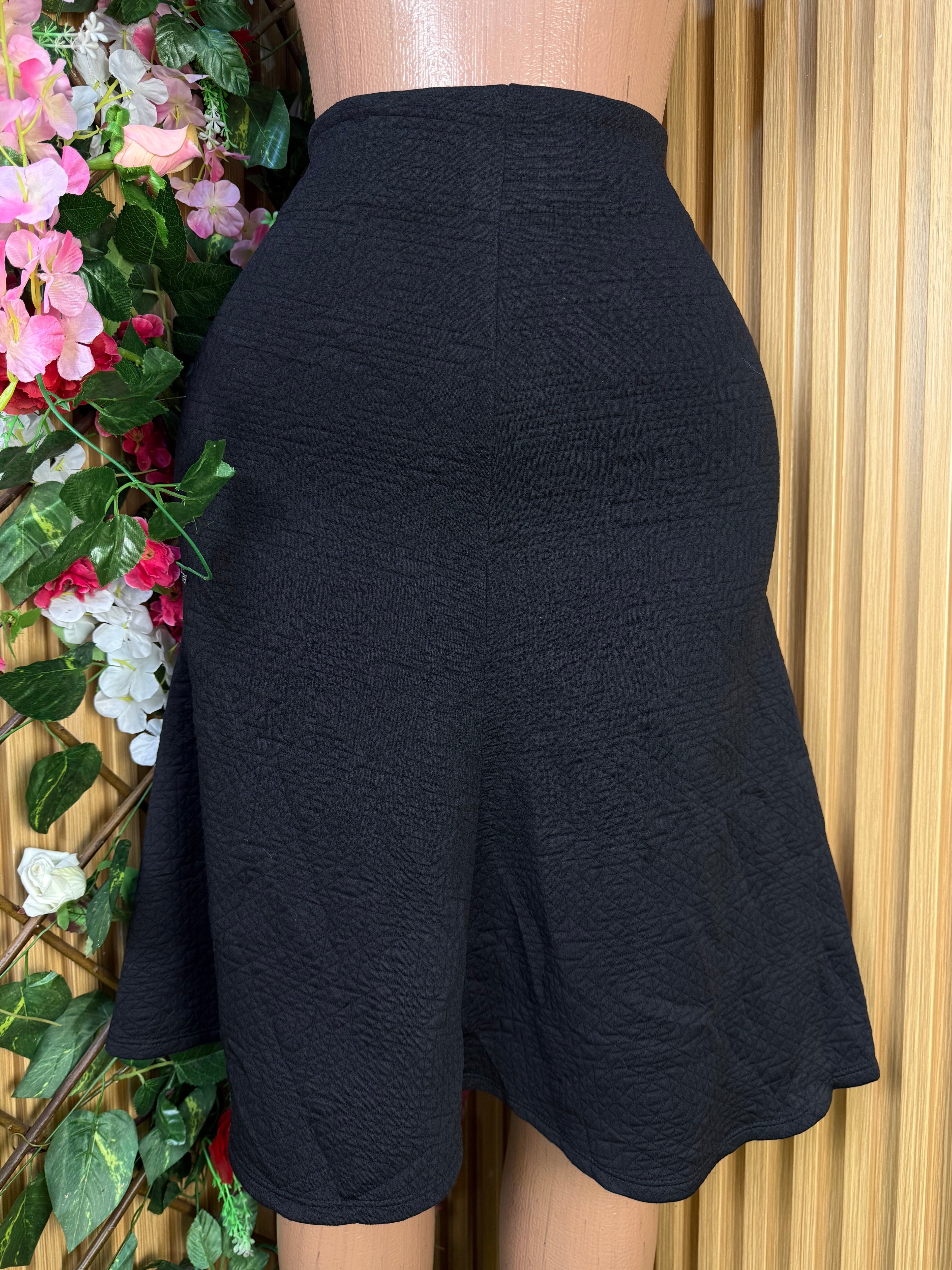 Jupe  évasée de couleur noir