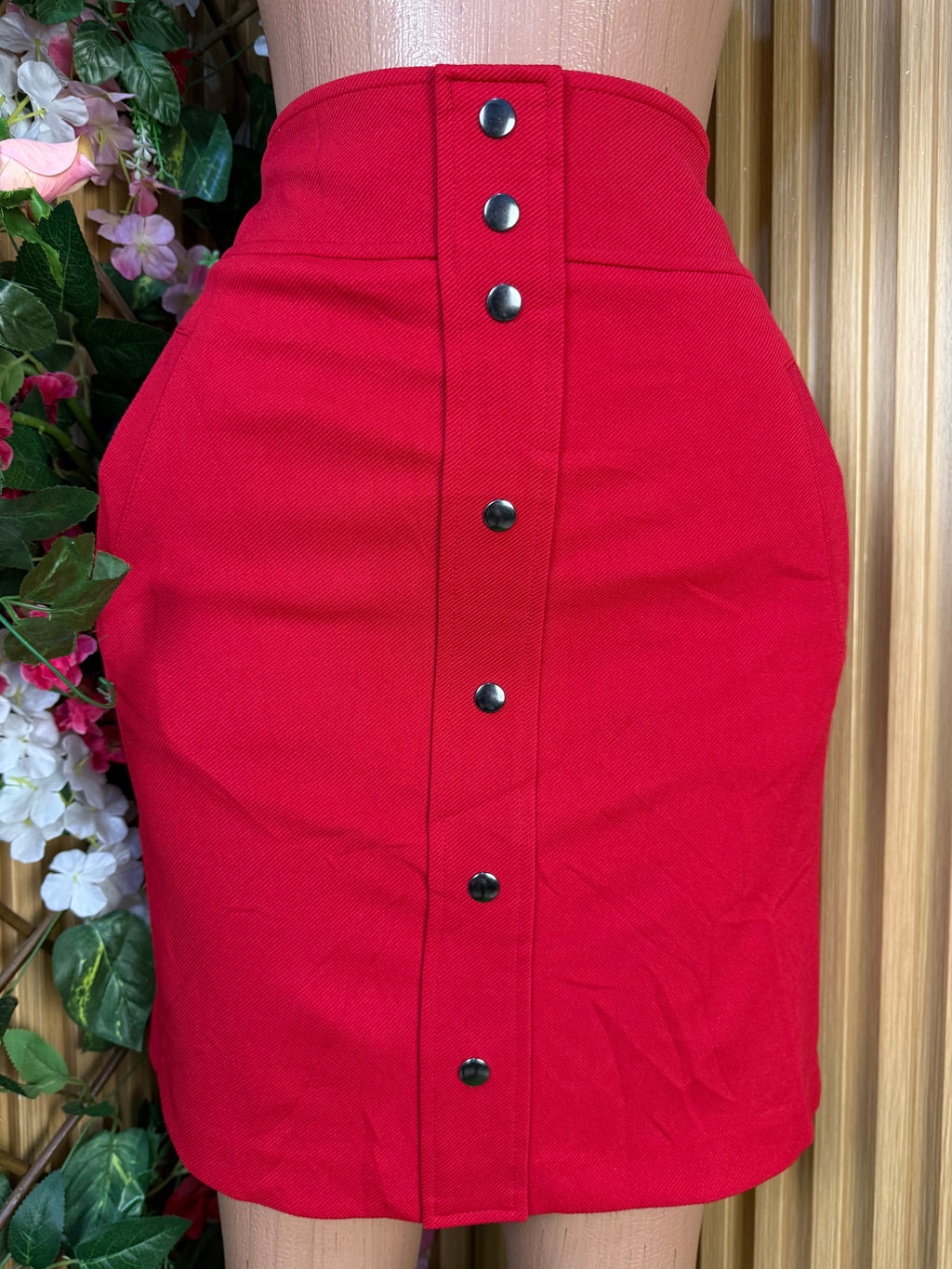 Jupe droite croisée avec boutons couleur rose - Perluna Store