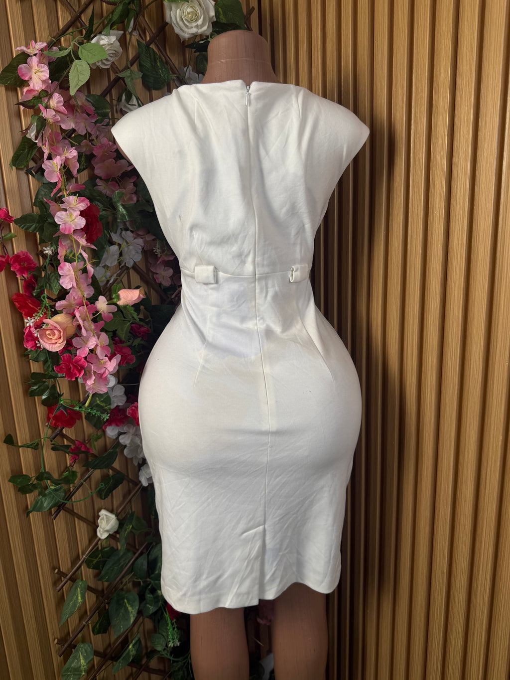 Robe moulante slim sans manches - Perluna Store