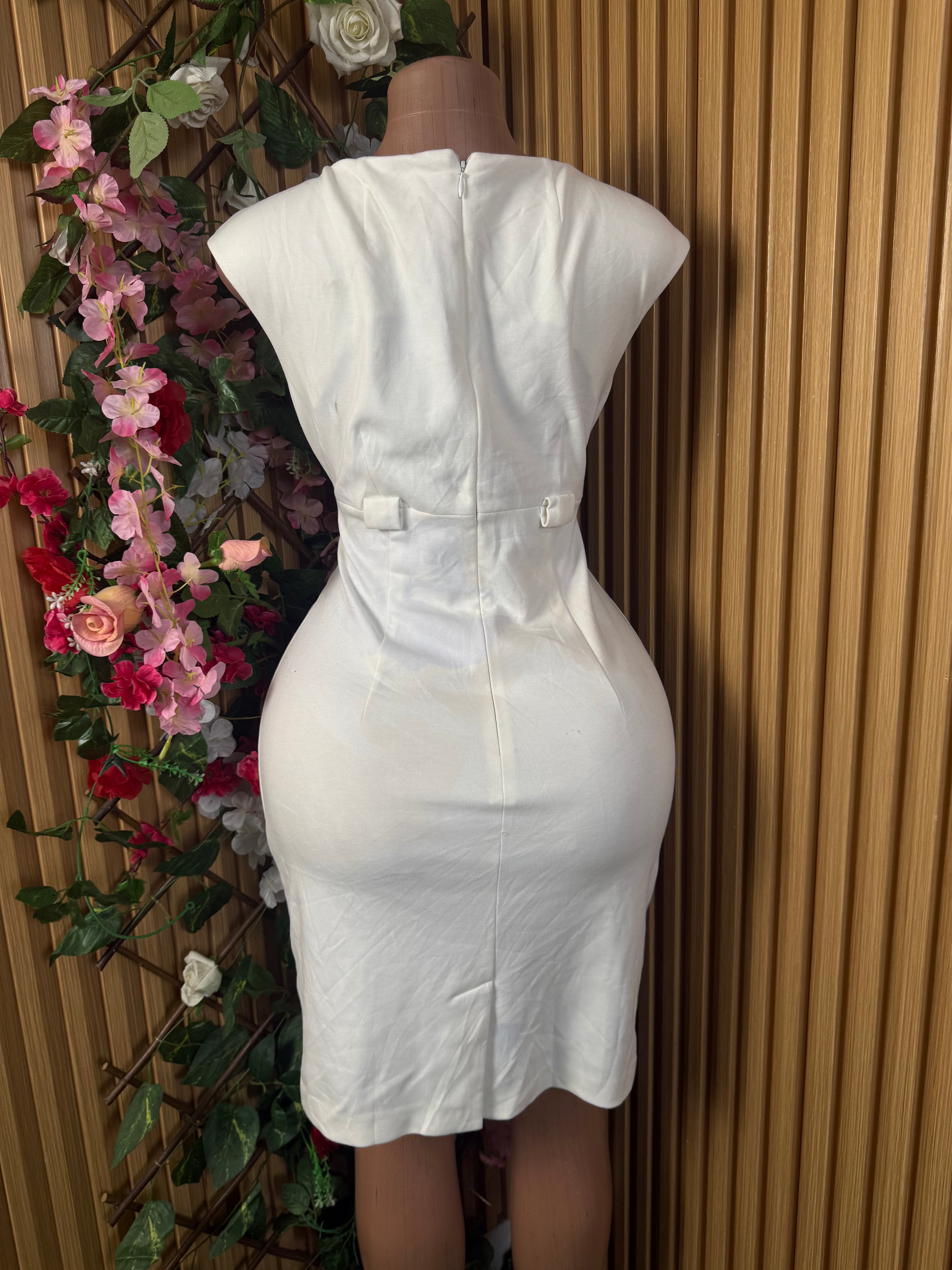 Robe moulante slim sans manches - Perluna Store
