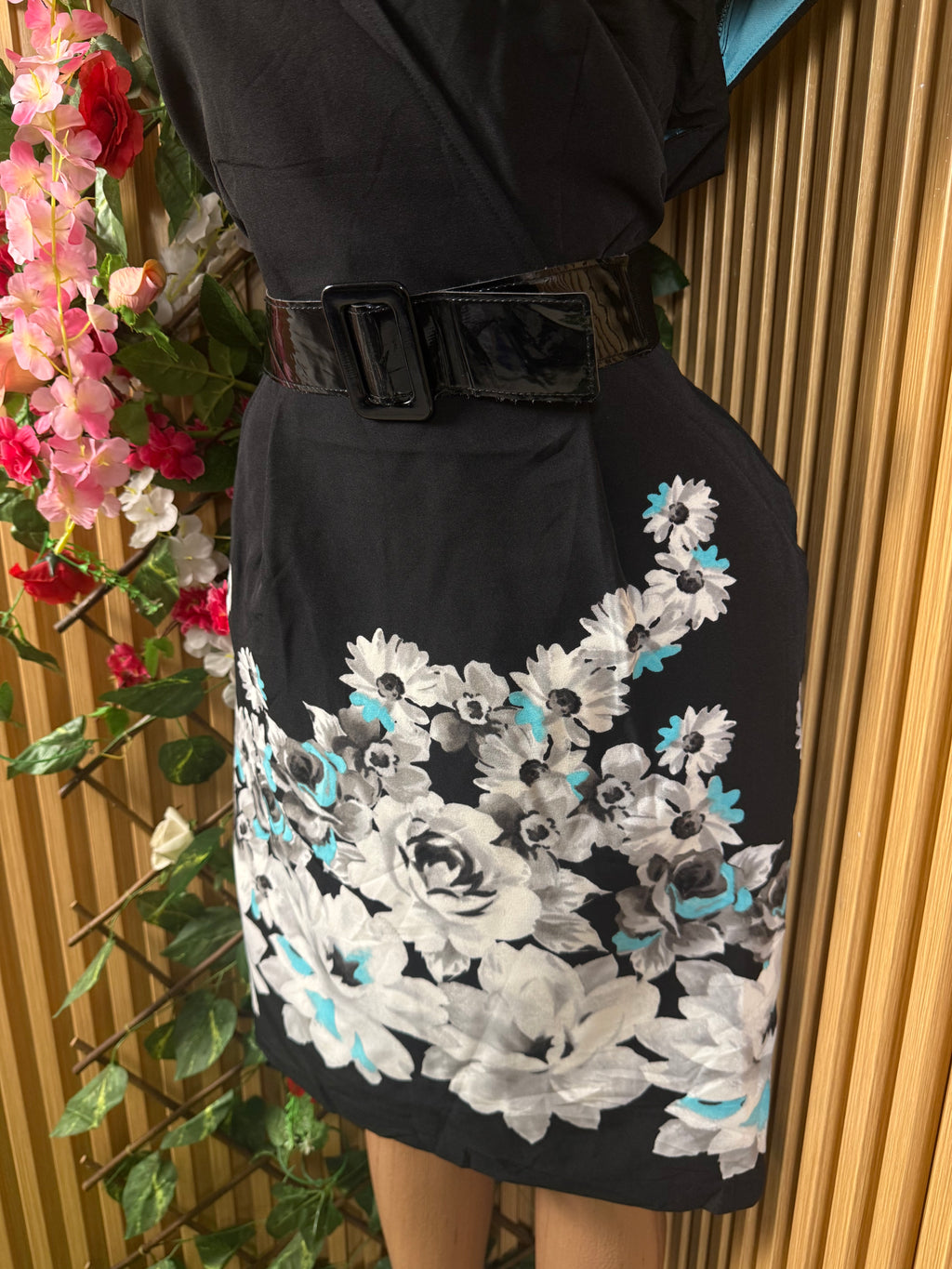 Robe droite manches courtes ceintrée - Perluna Store