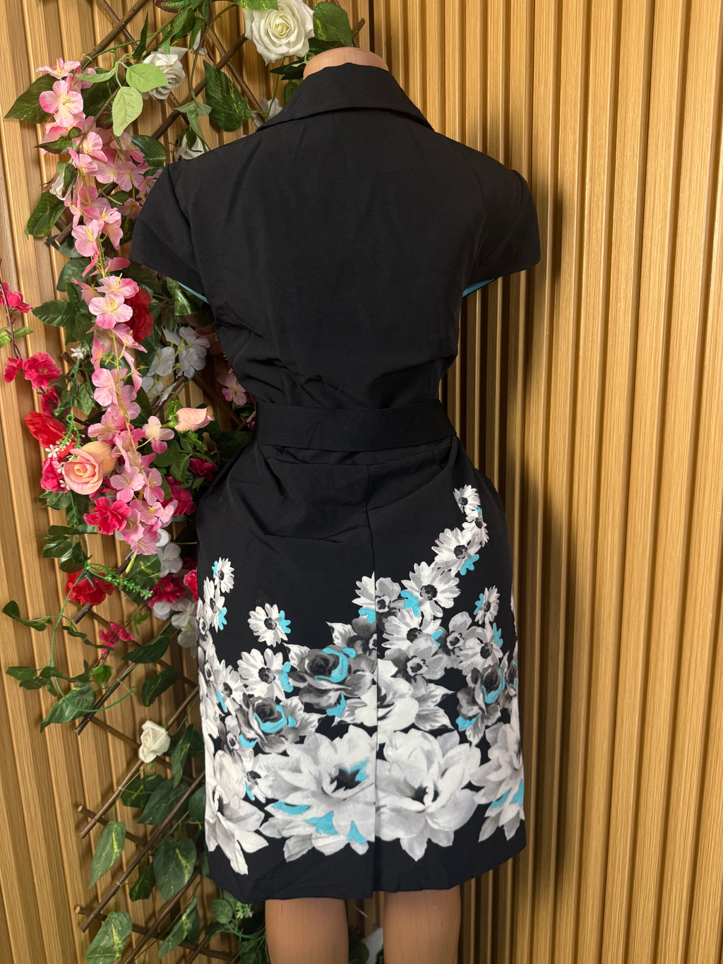 Robe droite manches courtes ceintrée - Perluna Store