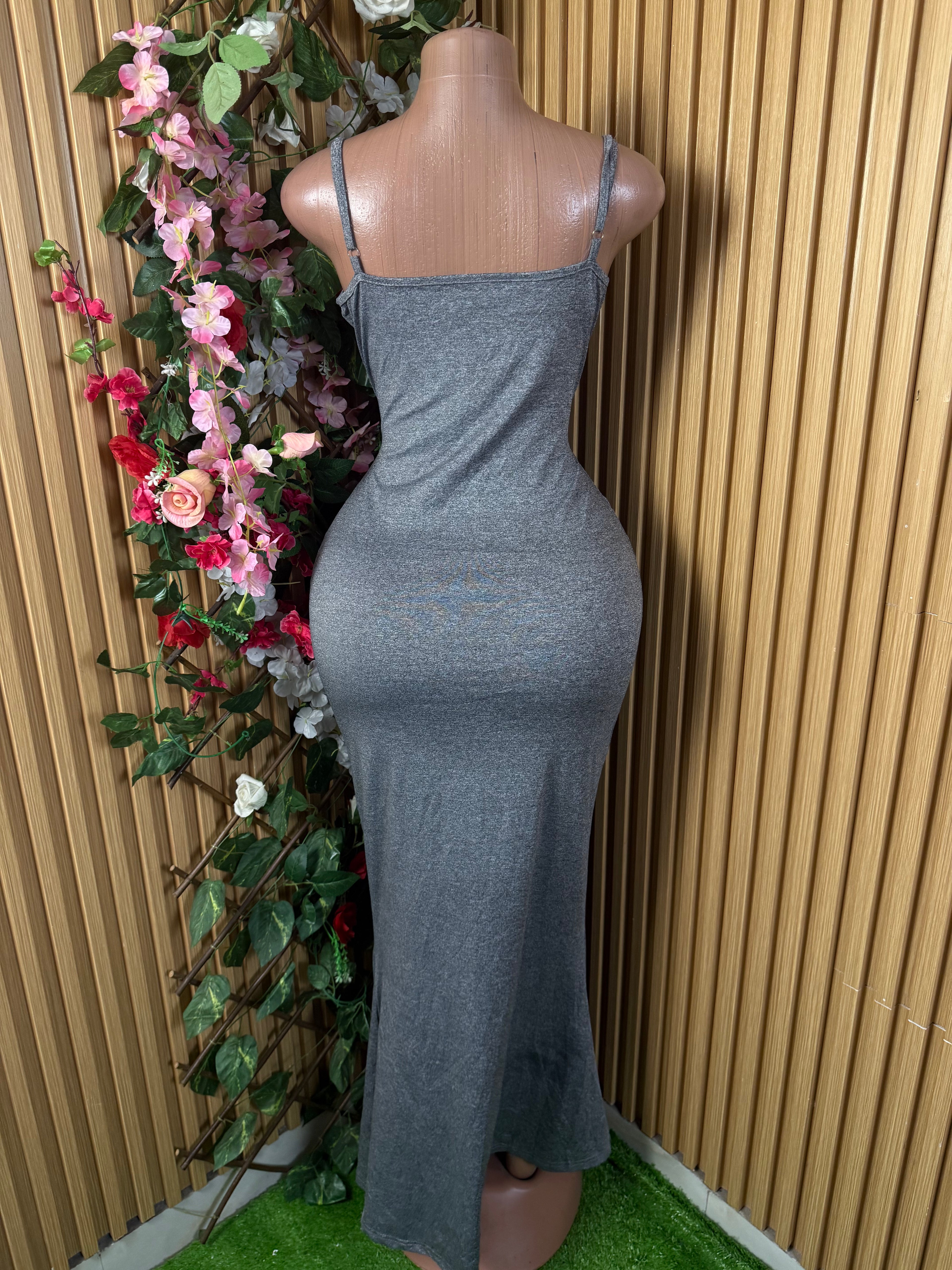 Robe moulante longue à fines bretelles - Perluna Store