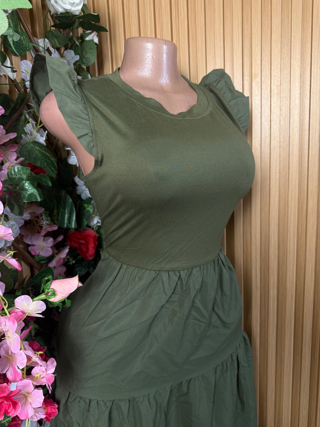 Robe évasée longue sans manches col V - Perluna Store