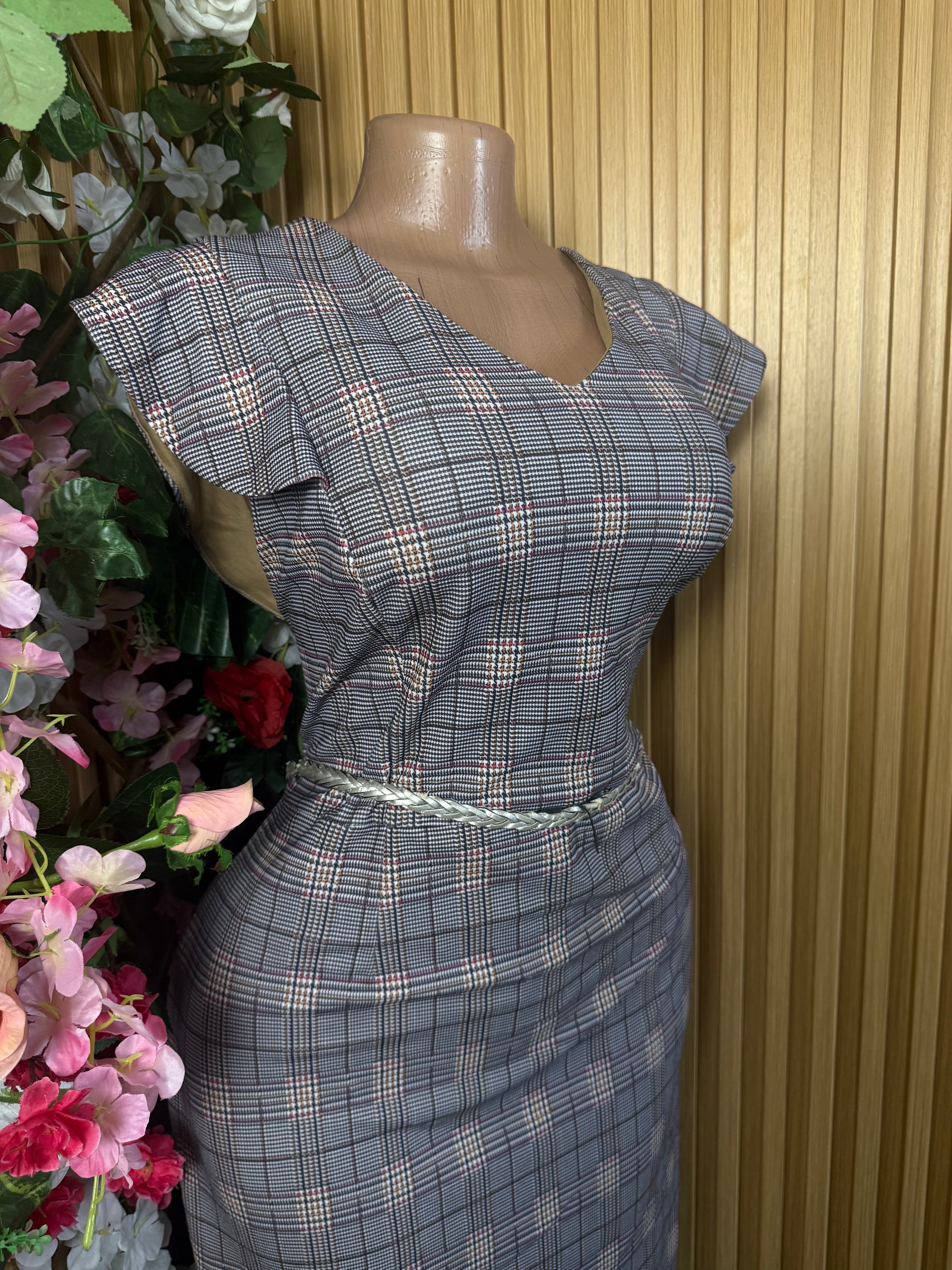 Robe élégante droite mi-longue sans manches - Perluna Store