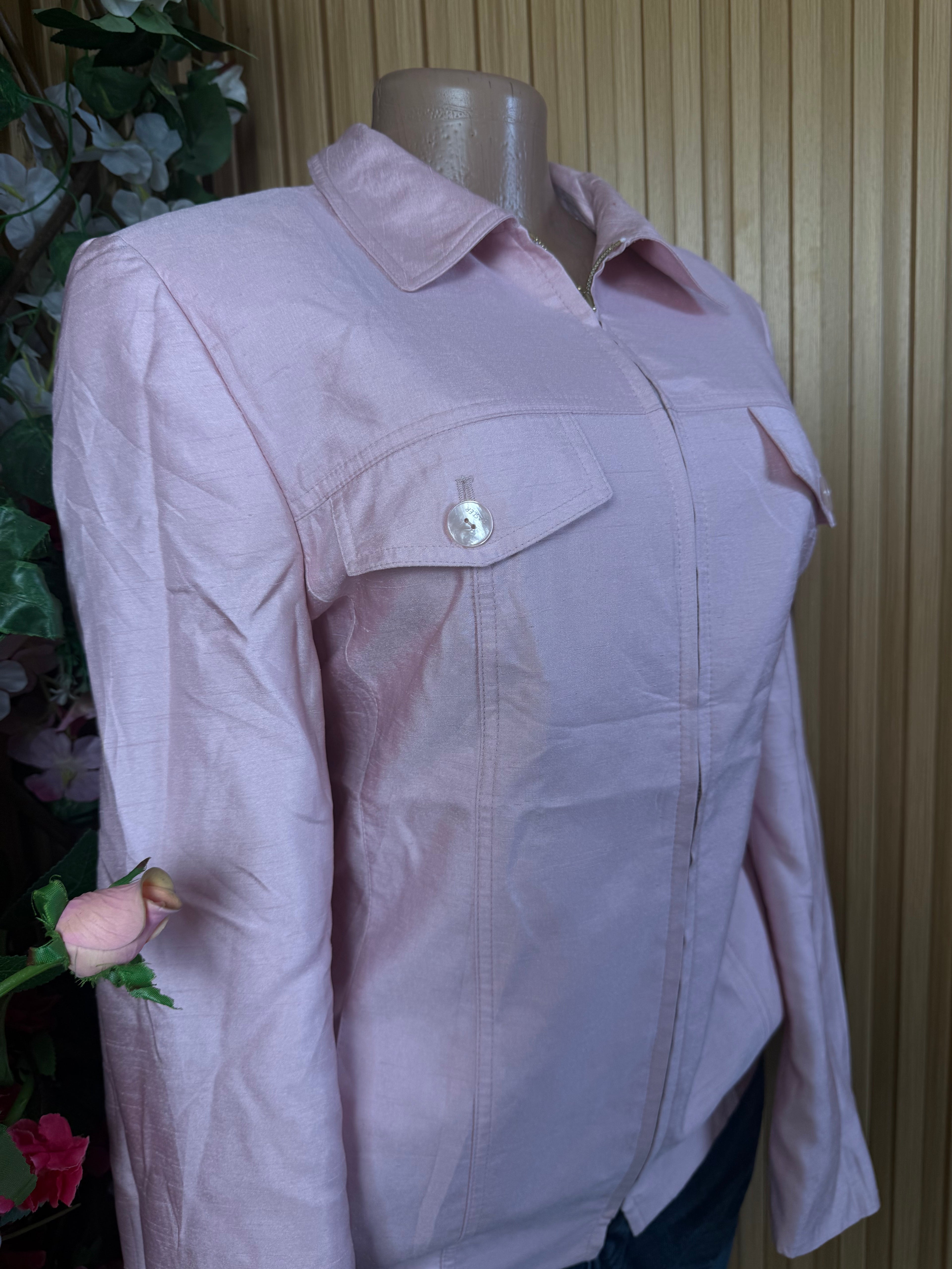 Veste blazer pour femme de couleur rose avec col chemise - Perluna Store
