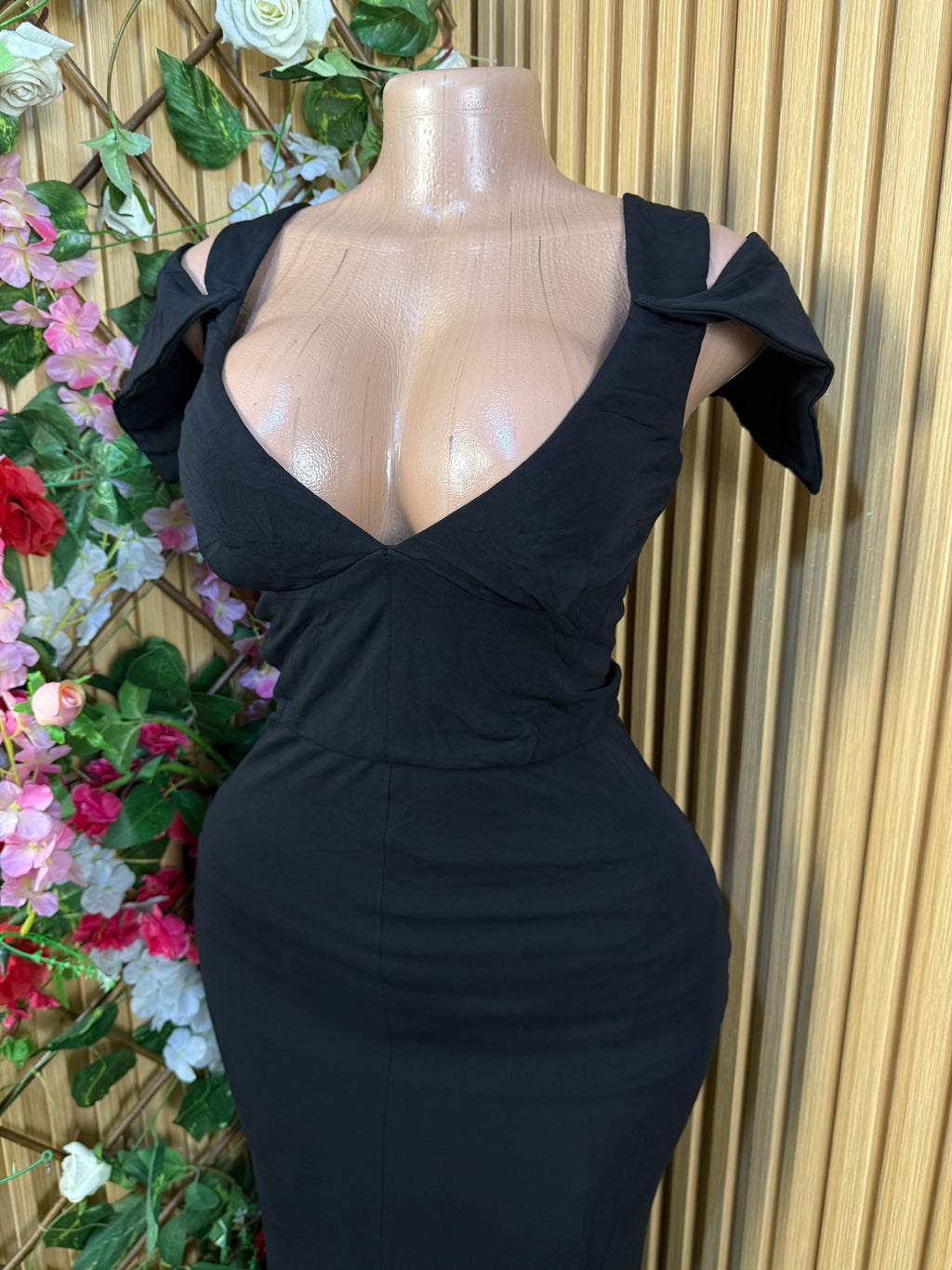 Robe moulante longue sans manches décolletée - Perluna Store