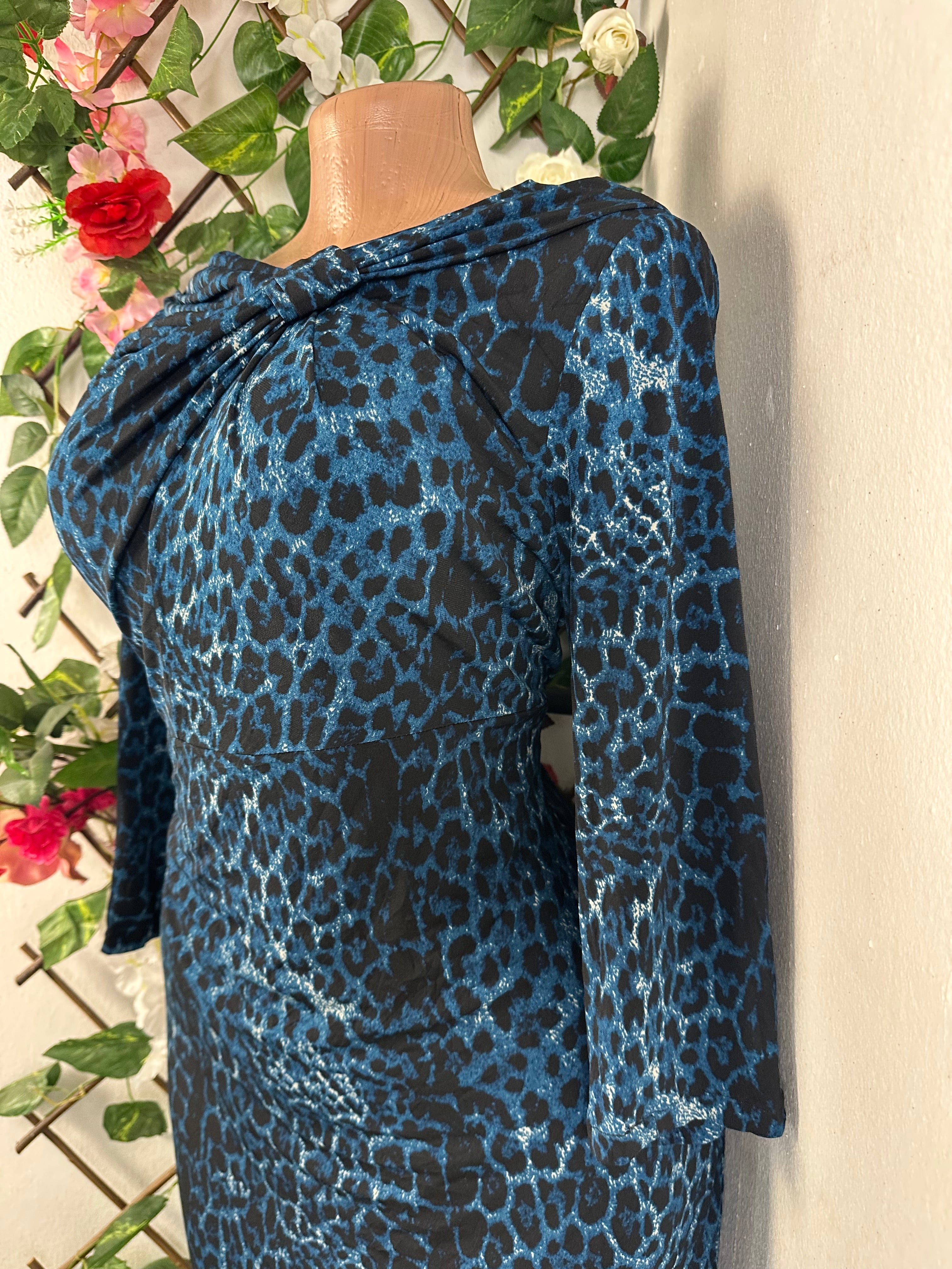 Robe moulante manches3/4 imprimée animal