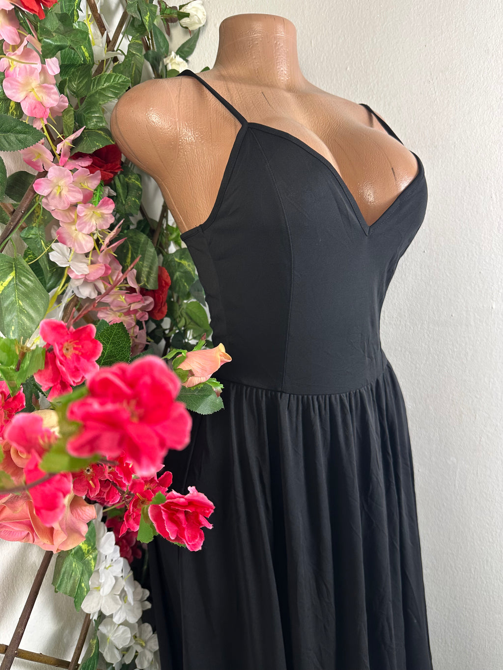 Robe évasée longue à fine bretelle - Perluna Store