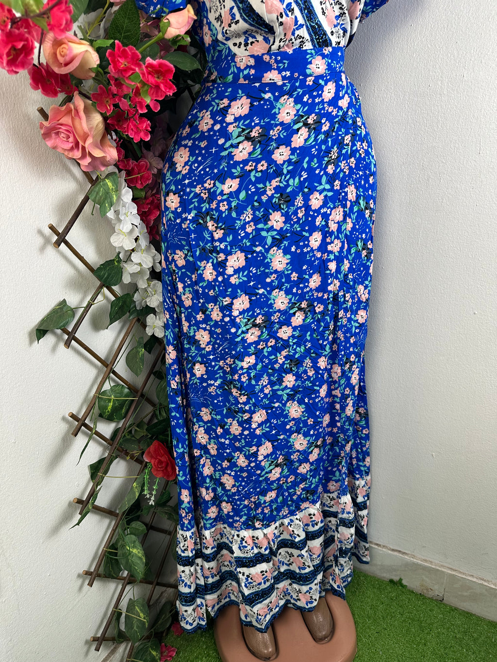 Robe évasée longue manches courtes