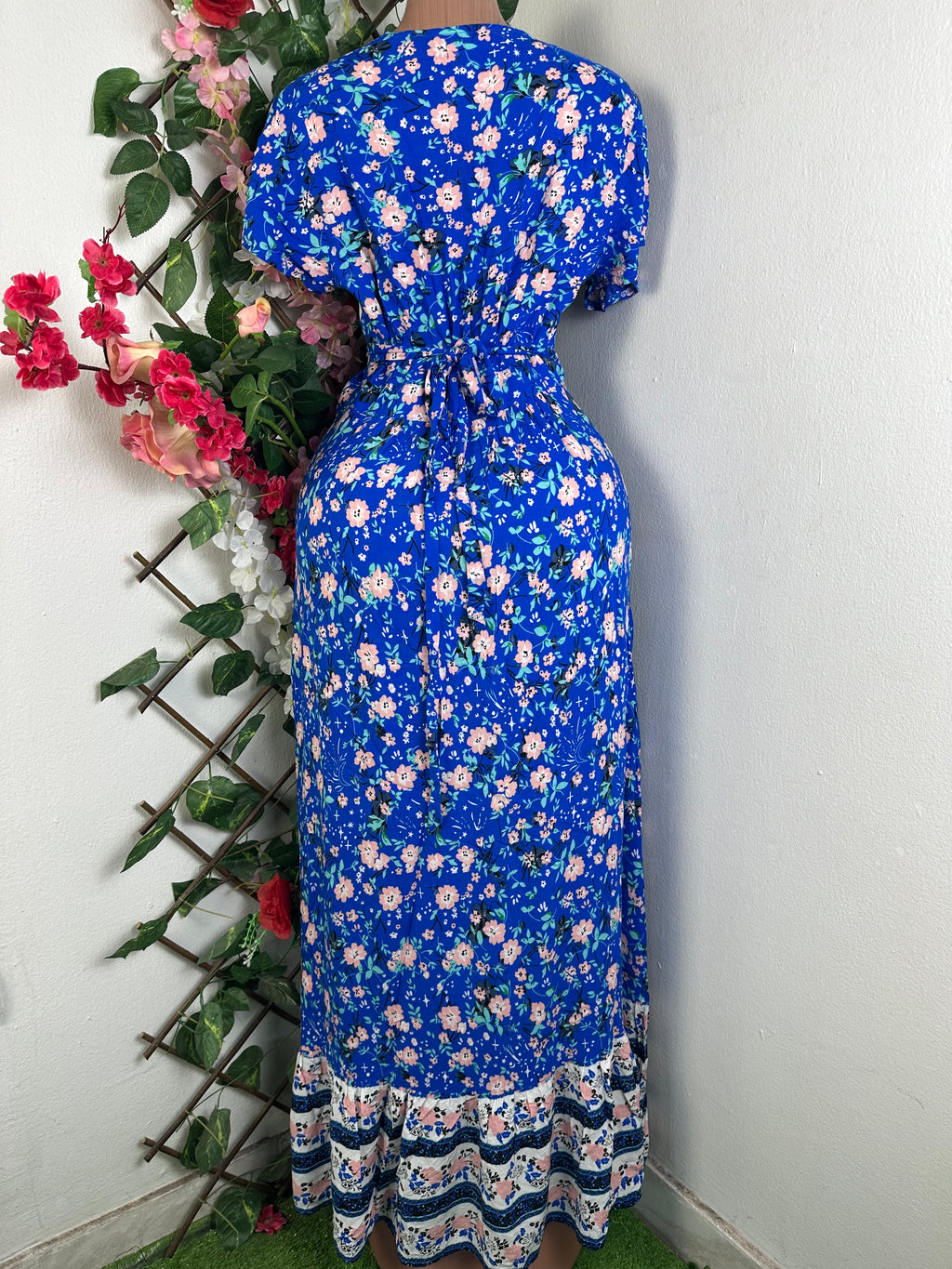 Robe évasée longue manches courtes