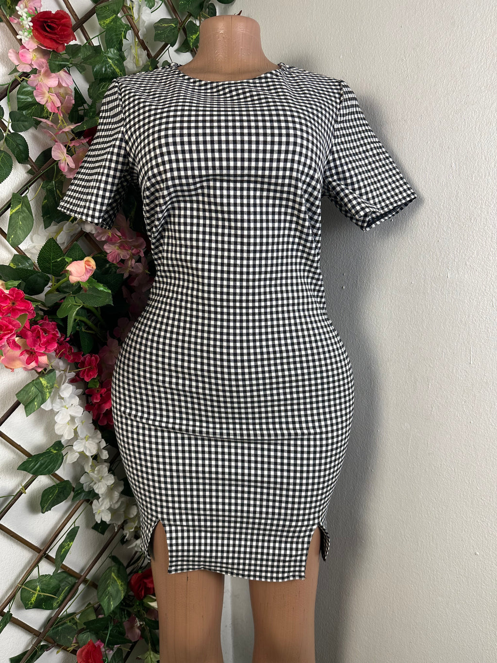 Robe moulante manches courtes double fentes