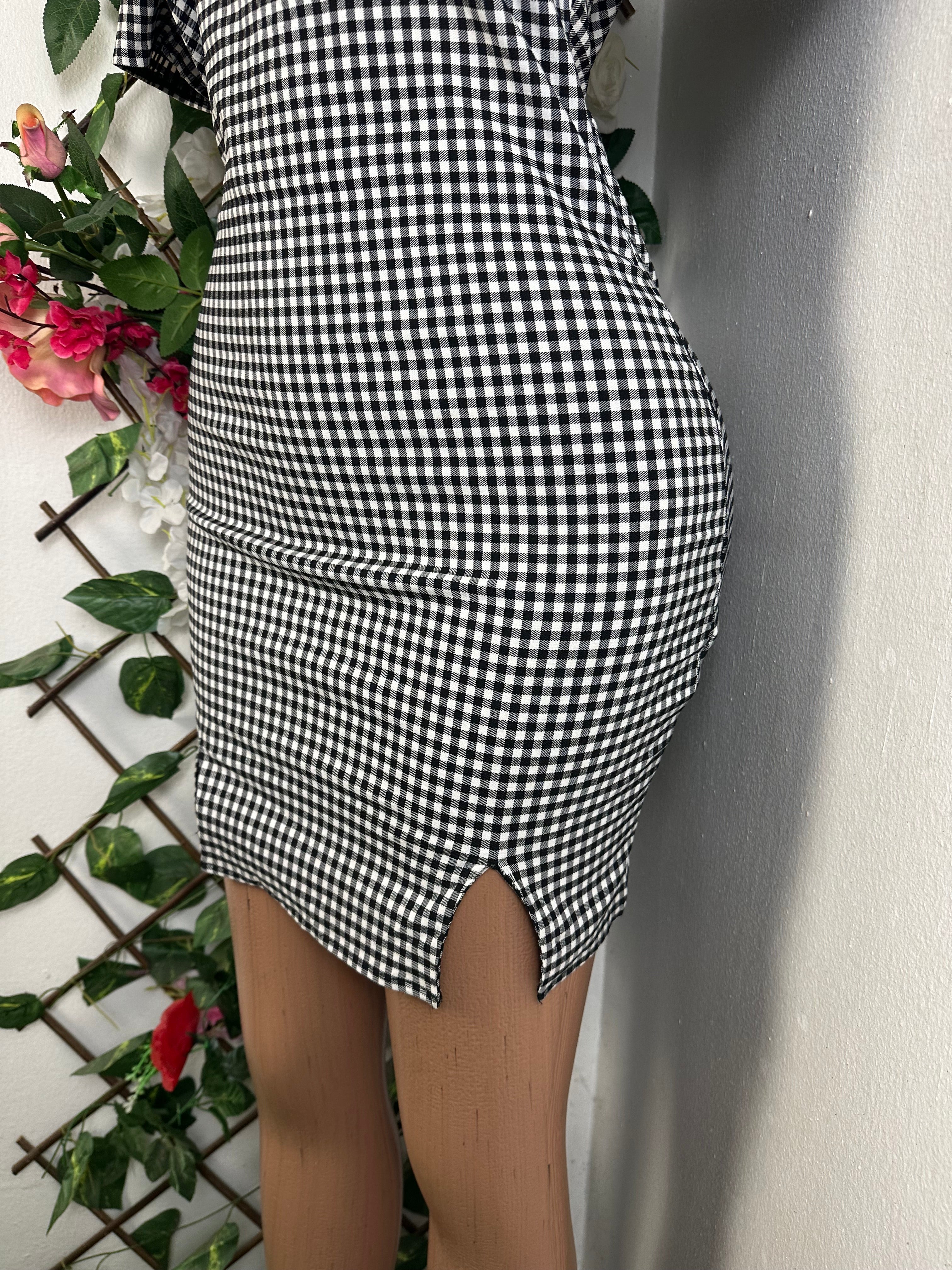 Robe moulante manches courtes double fentes