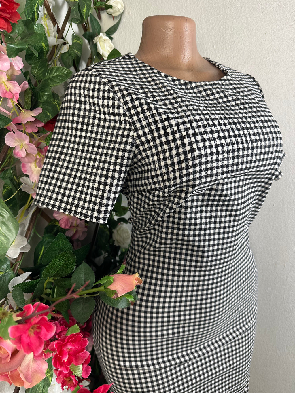 Robe moulante manches courtes double fentes