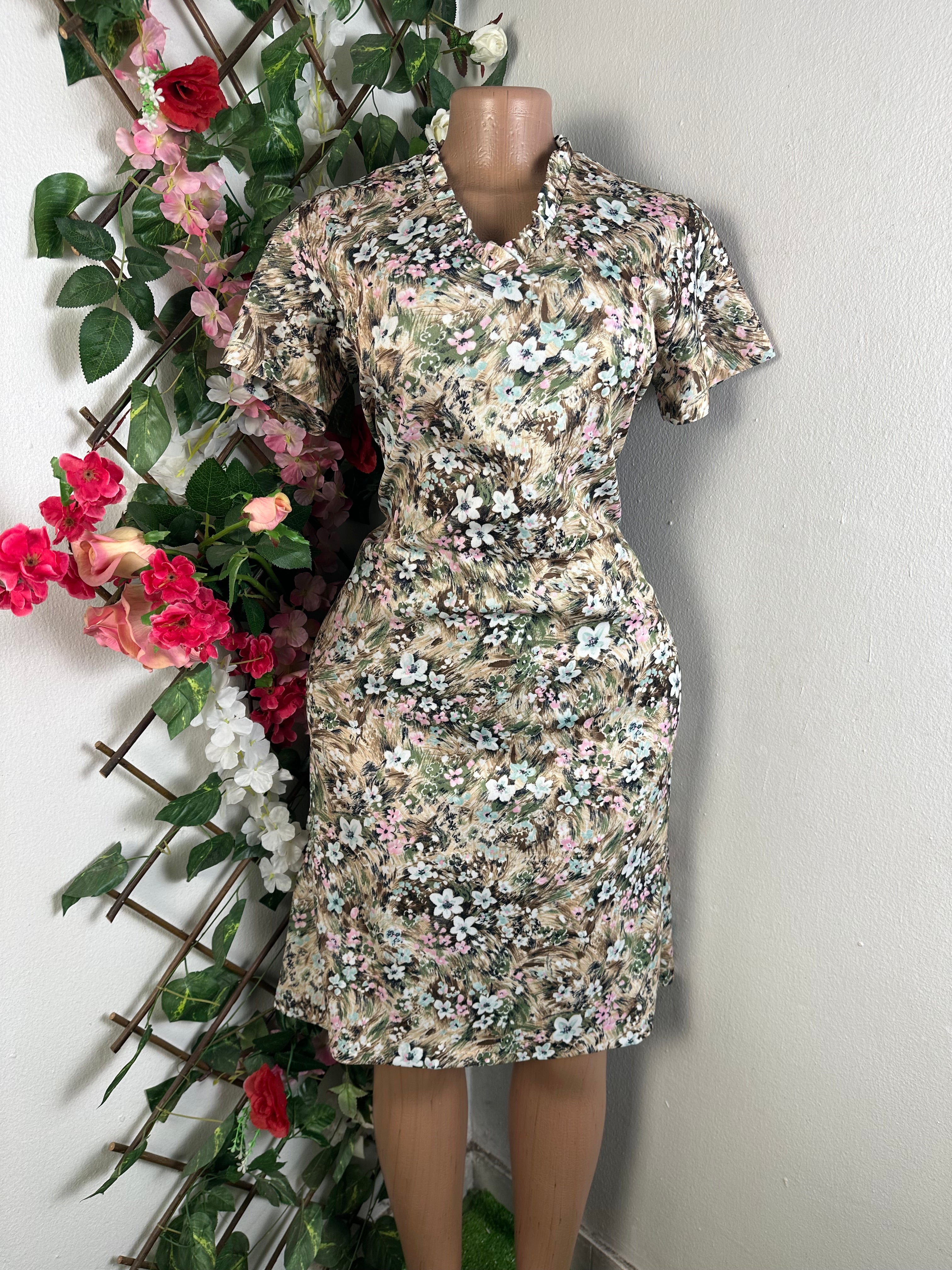 Robe évasée manches courtes imprimée fleurie