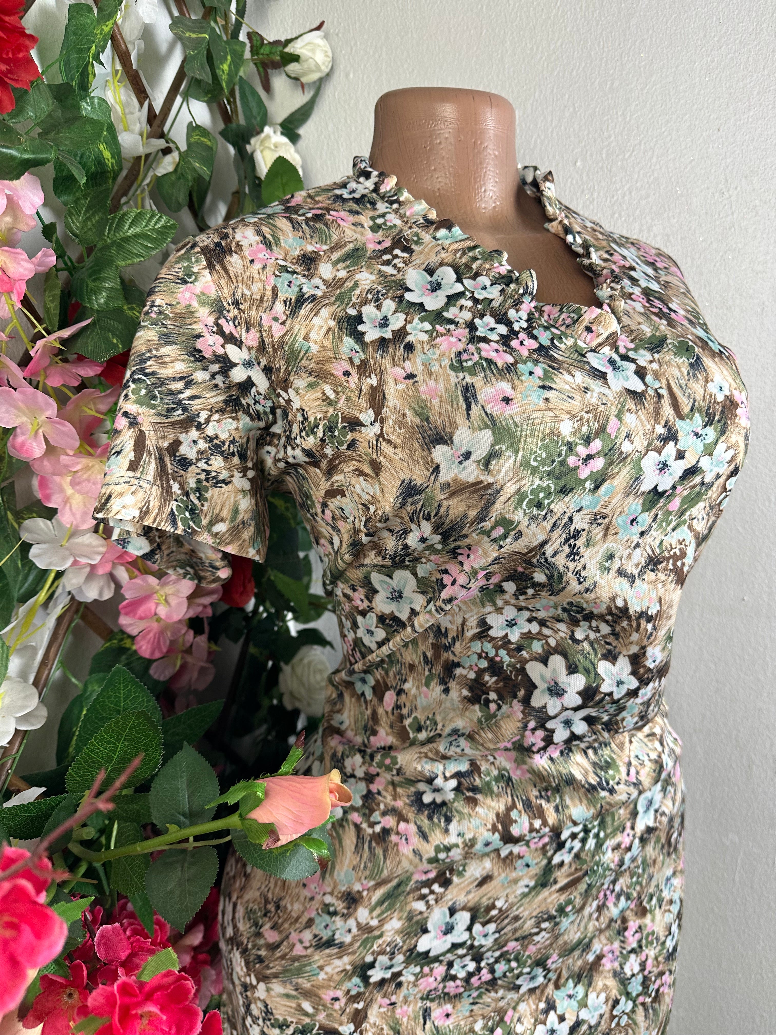 Robe évasée manches courtes imprimée fleurie