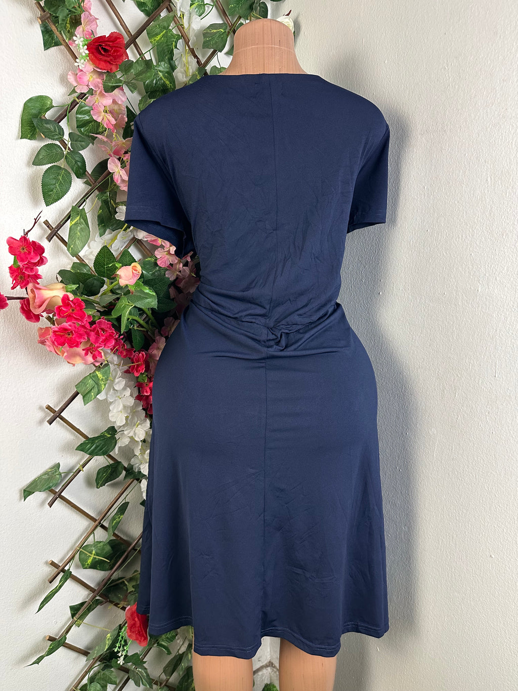 Robe évasée manches courtes carré