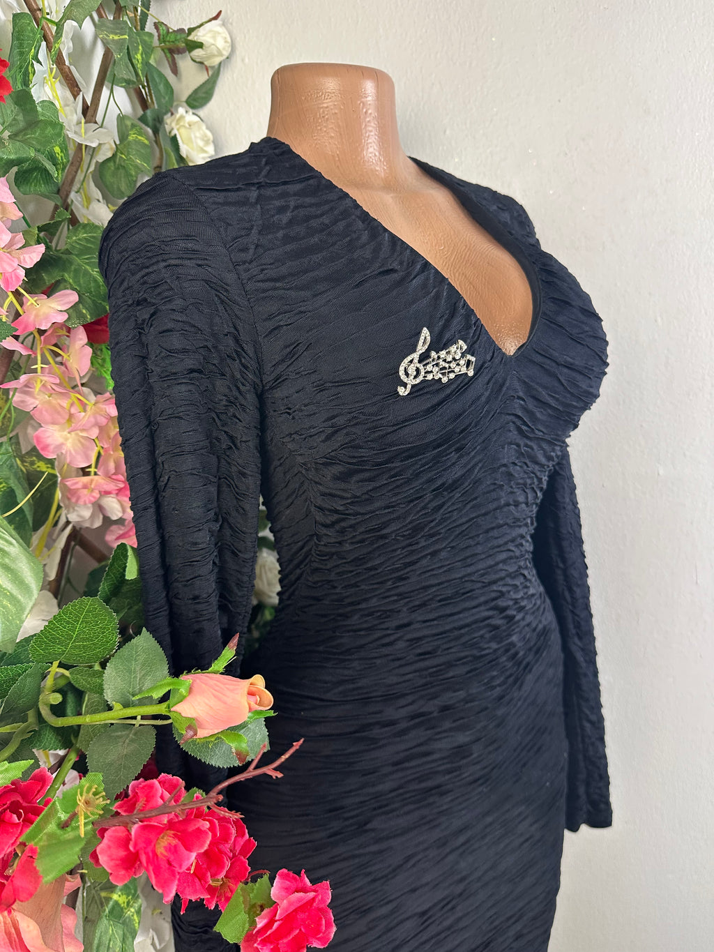 Robe moulante manches longues col V