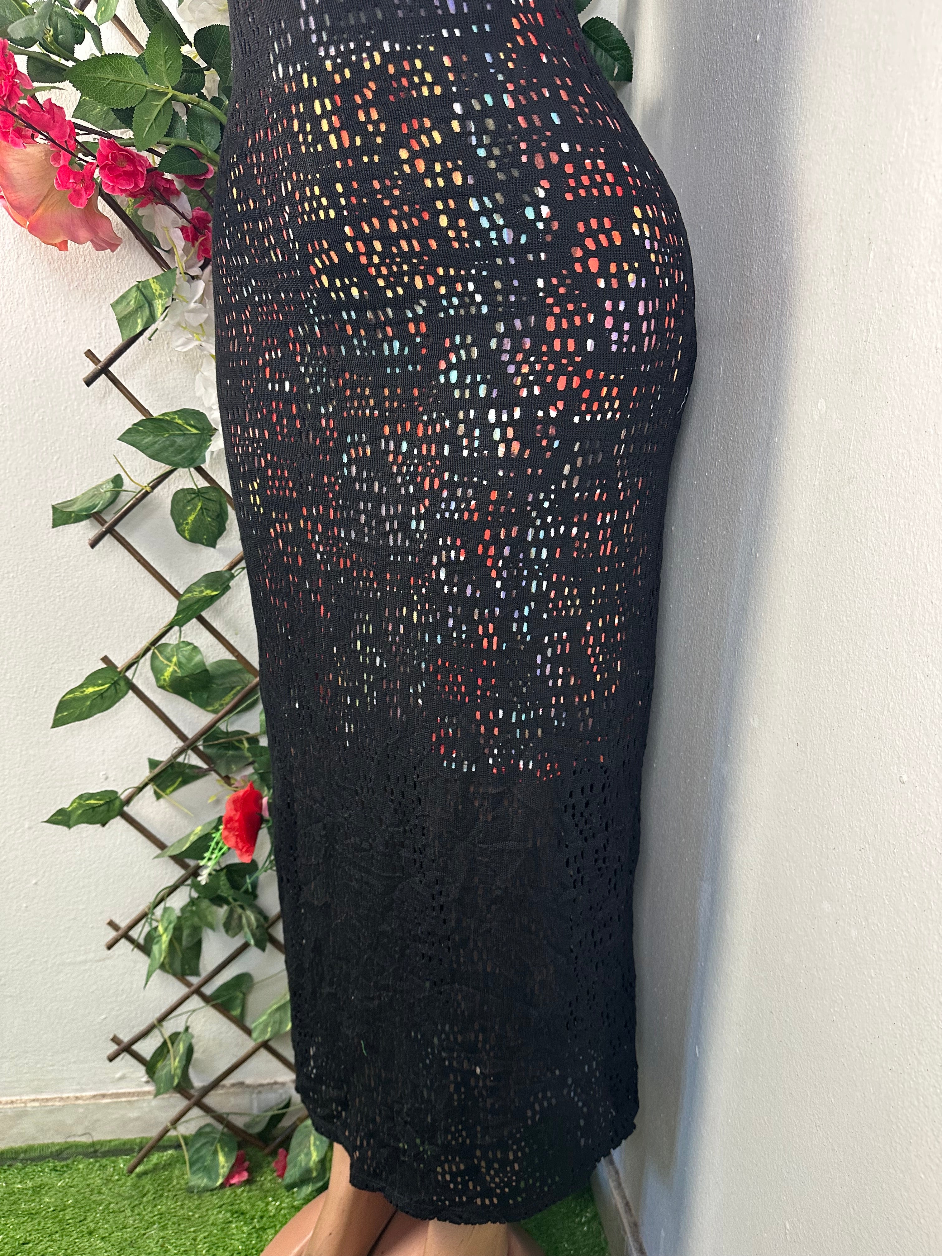 Robe moulante sans manches col rond