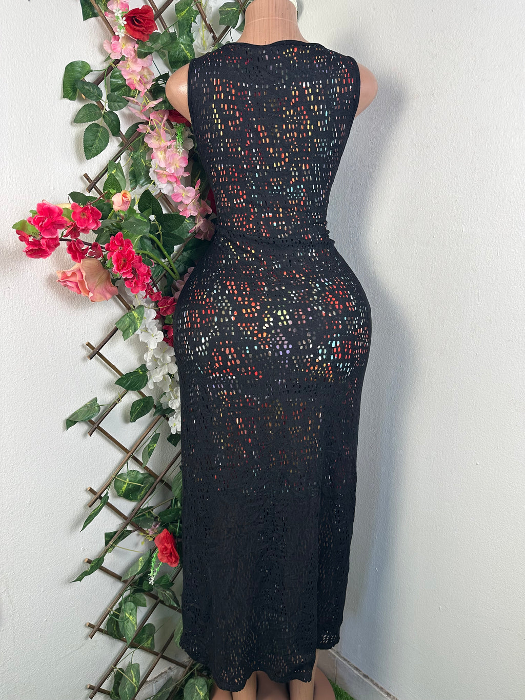 Robe moulante sans manches col rond