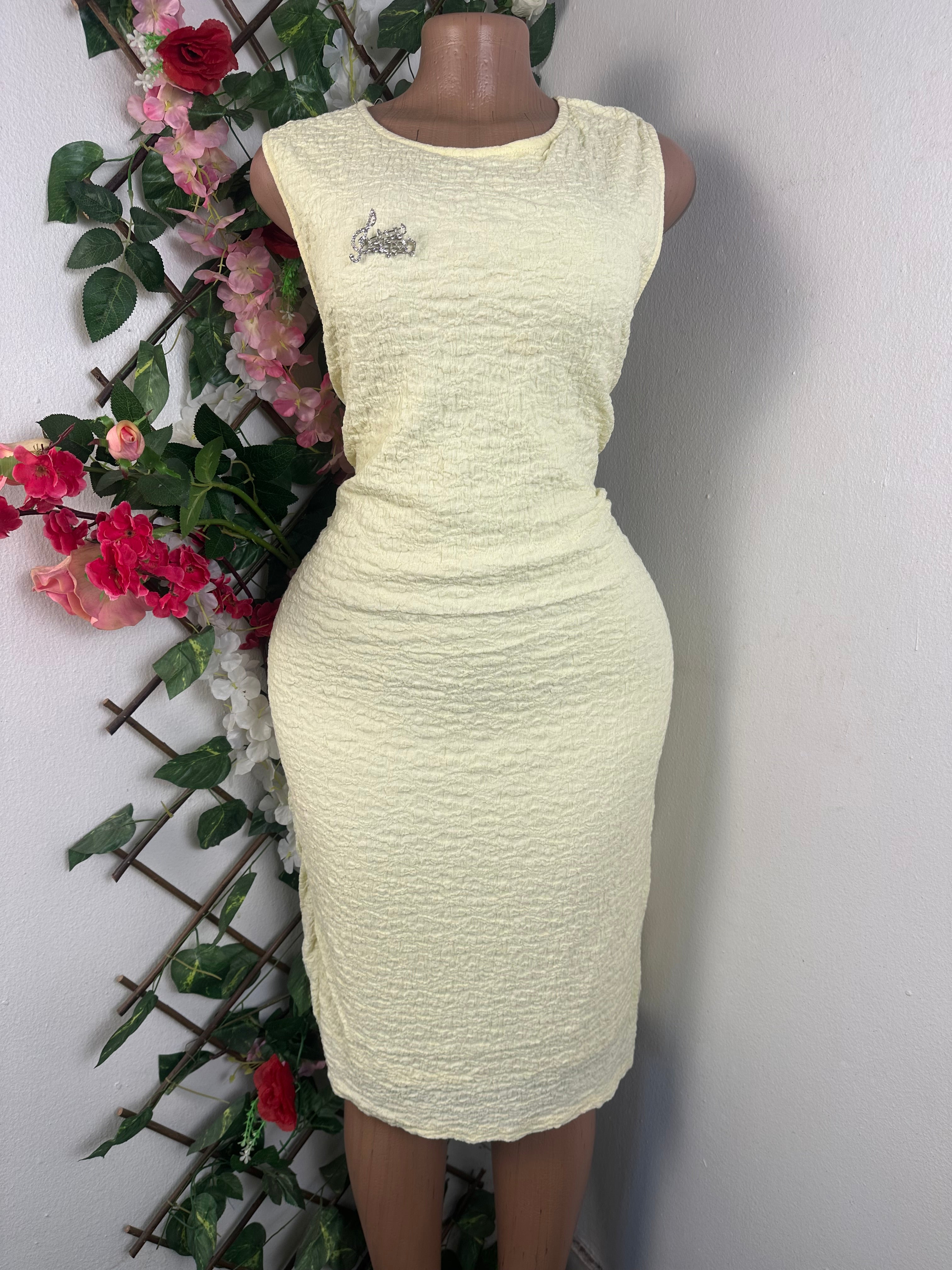 Robe moulante sans manches - Perluna Store
