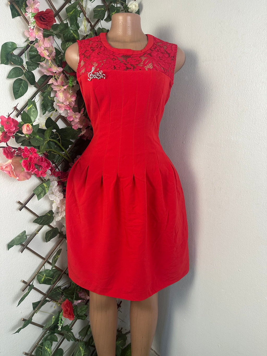 Robe évasée sans manches courtes