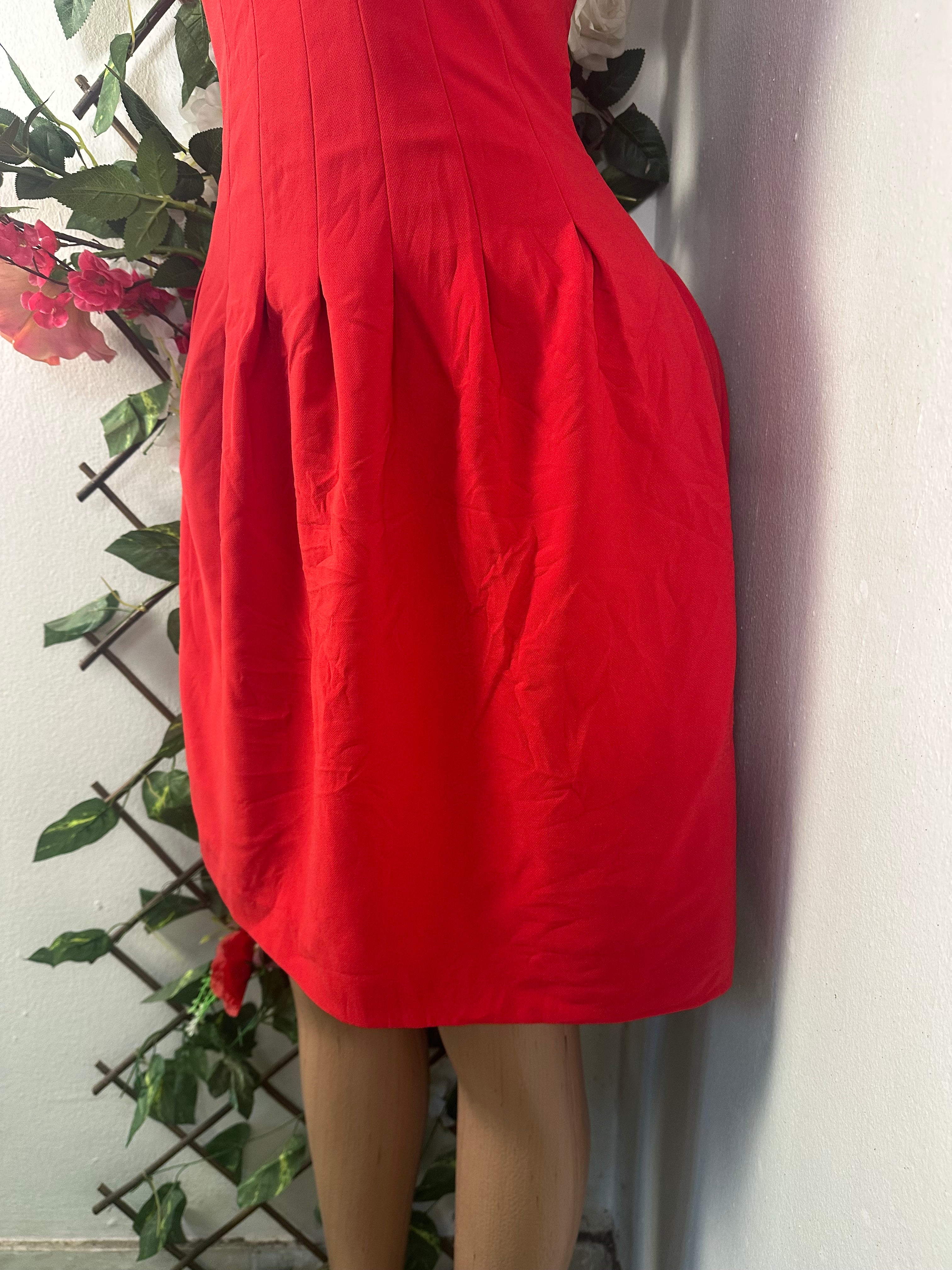 Robe évasée sans manches courtes