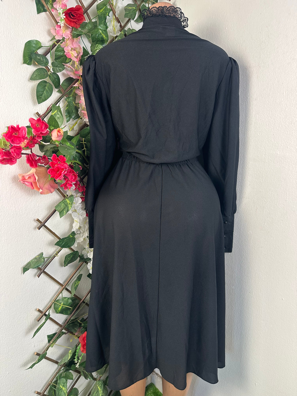 Robe évasée mi-longue manches longues