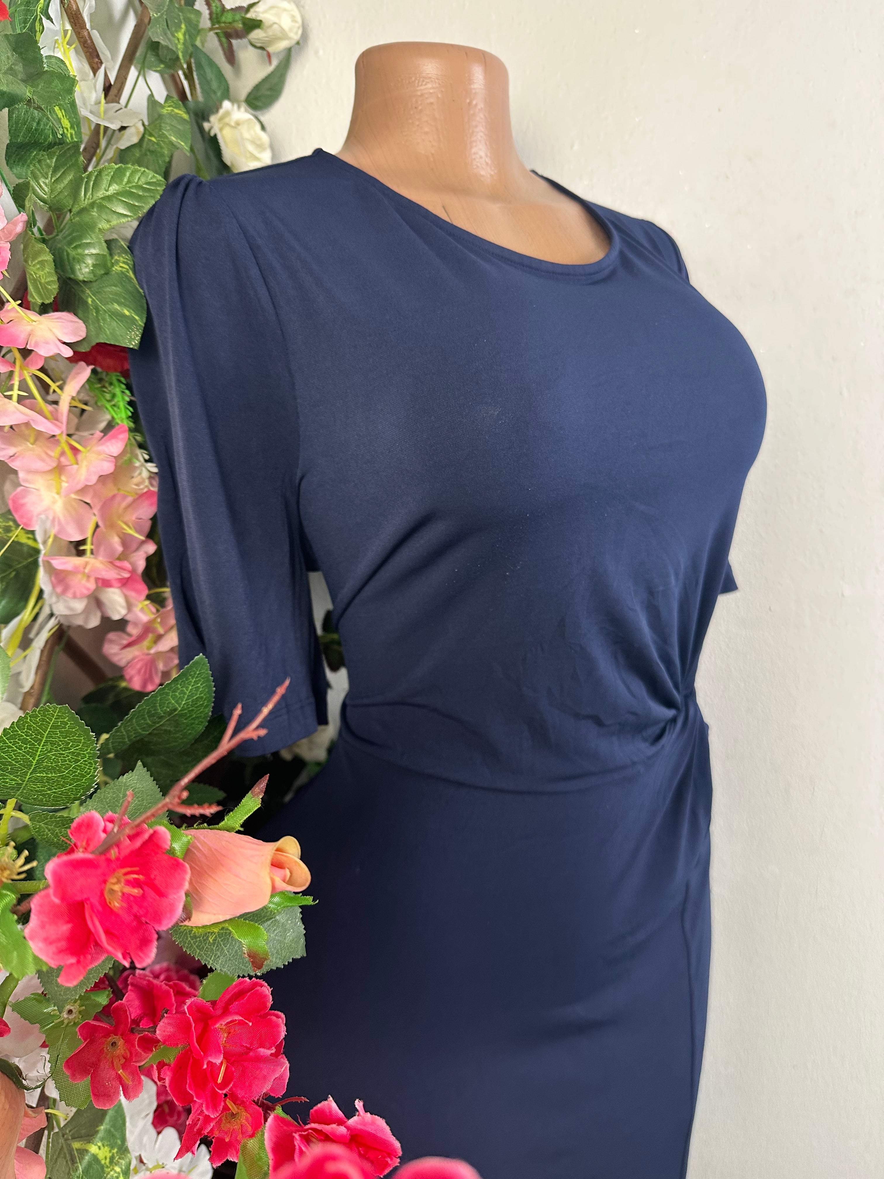 Robe moulante manches 3/4 drapée