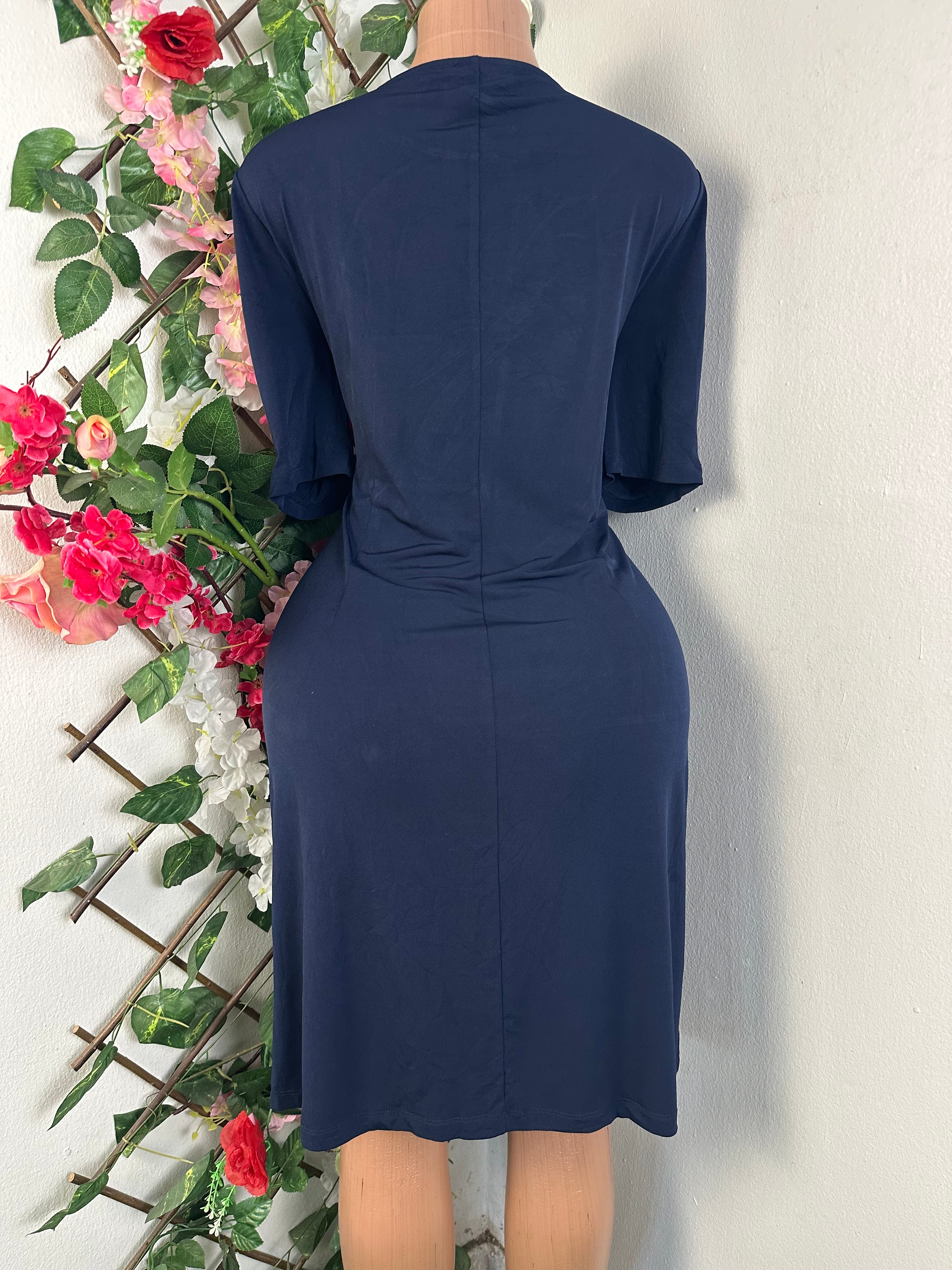 Robe moulante manches 3/4 drapée