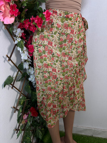 Jupe mi longue croisée a imprimé floral