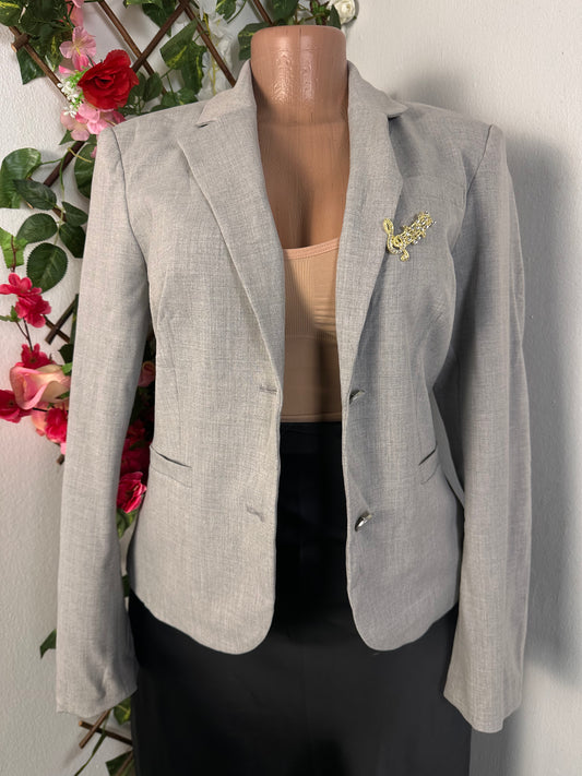 Veste blazer pour femme couleur blanc cassé à bouton argenté